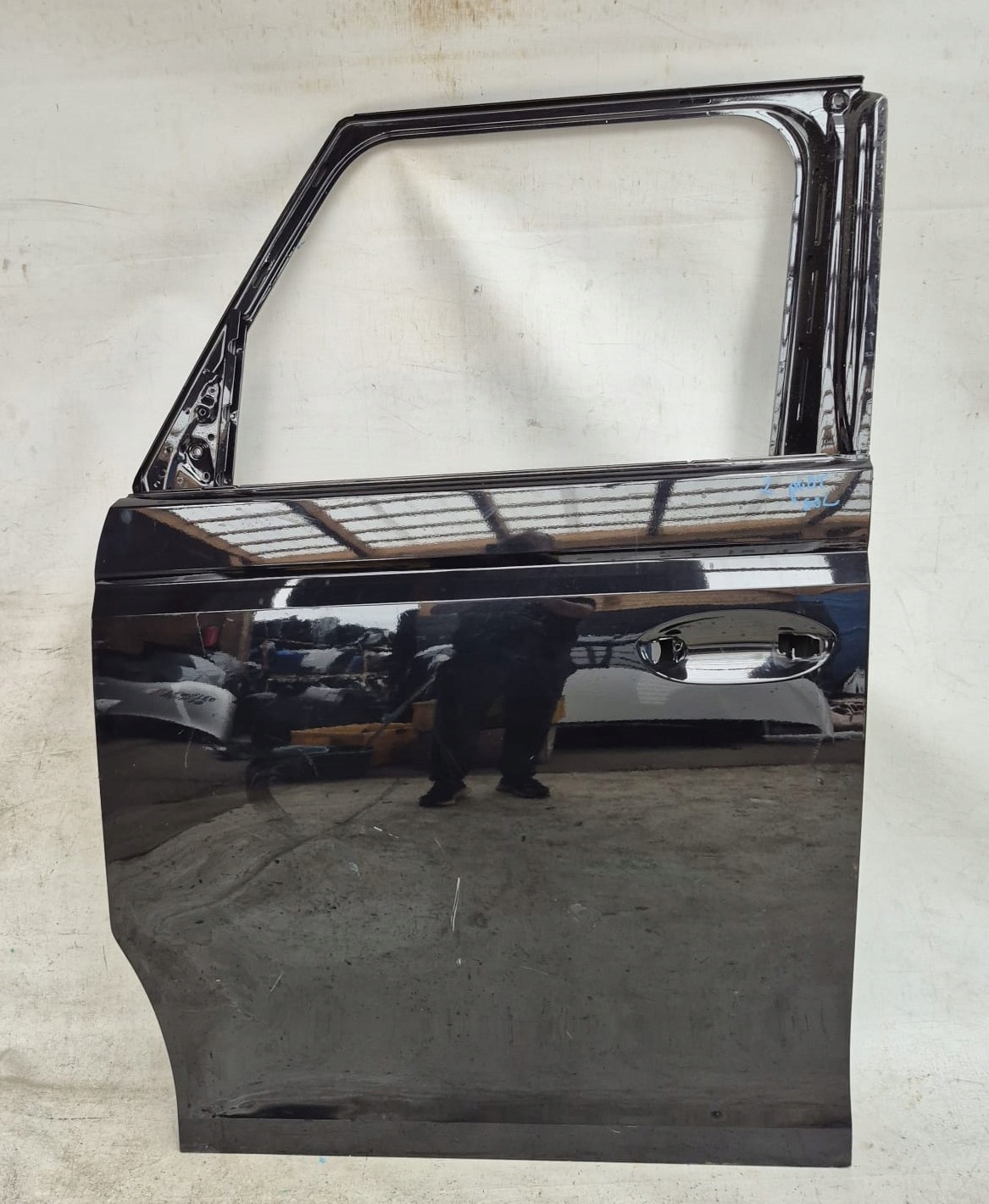 VW ID BUZZ 1T3 22- door left front front 1T3831311C