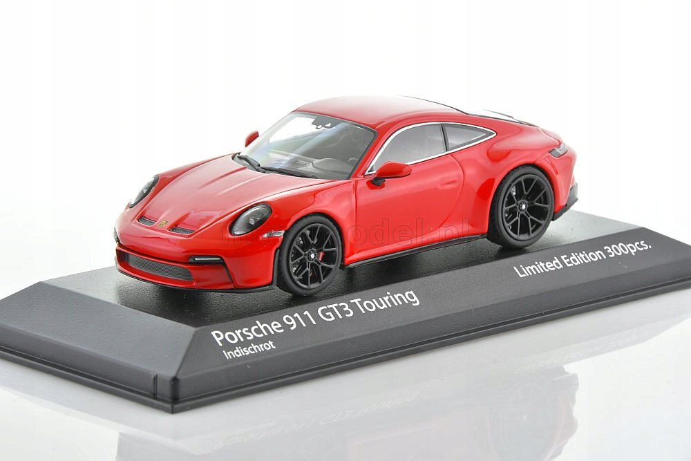 Porsche 911 992 GT3 Touring 2021 1/43 Minichamps