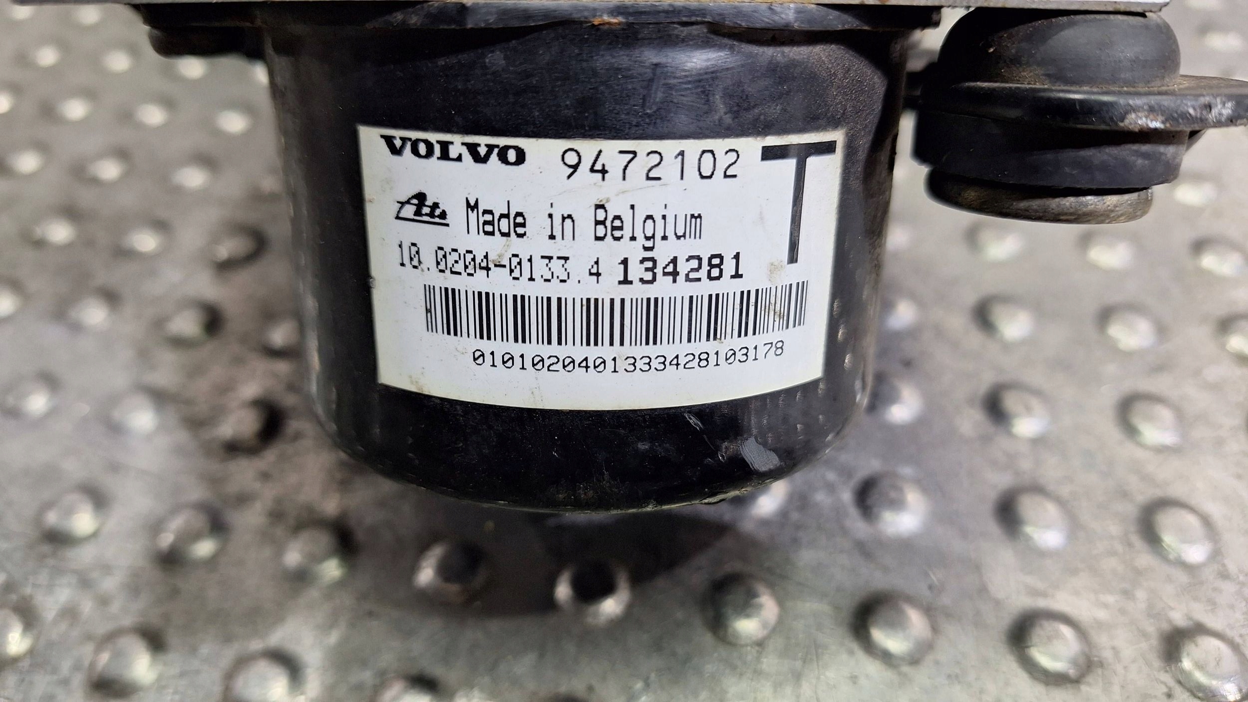 pump control unit ABS 9472102 9472100 VOLVO S70 V70 XC70 97