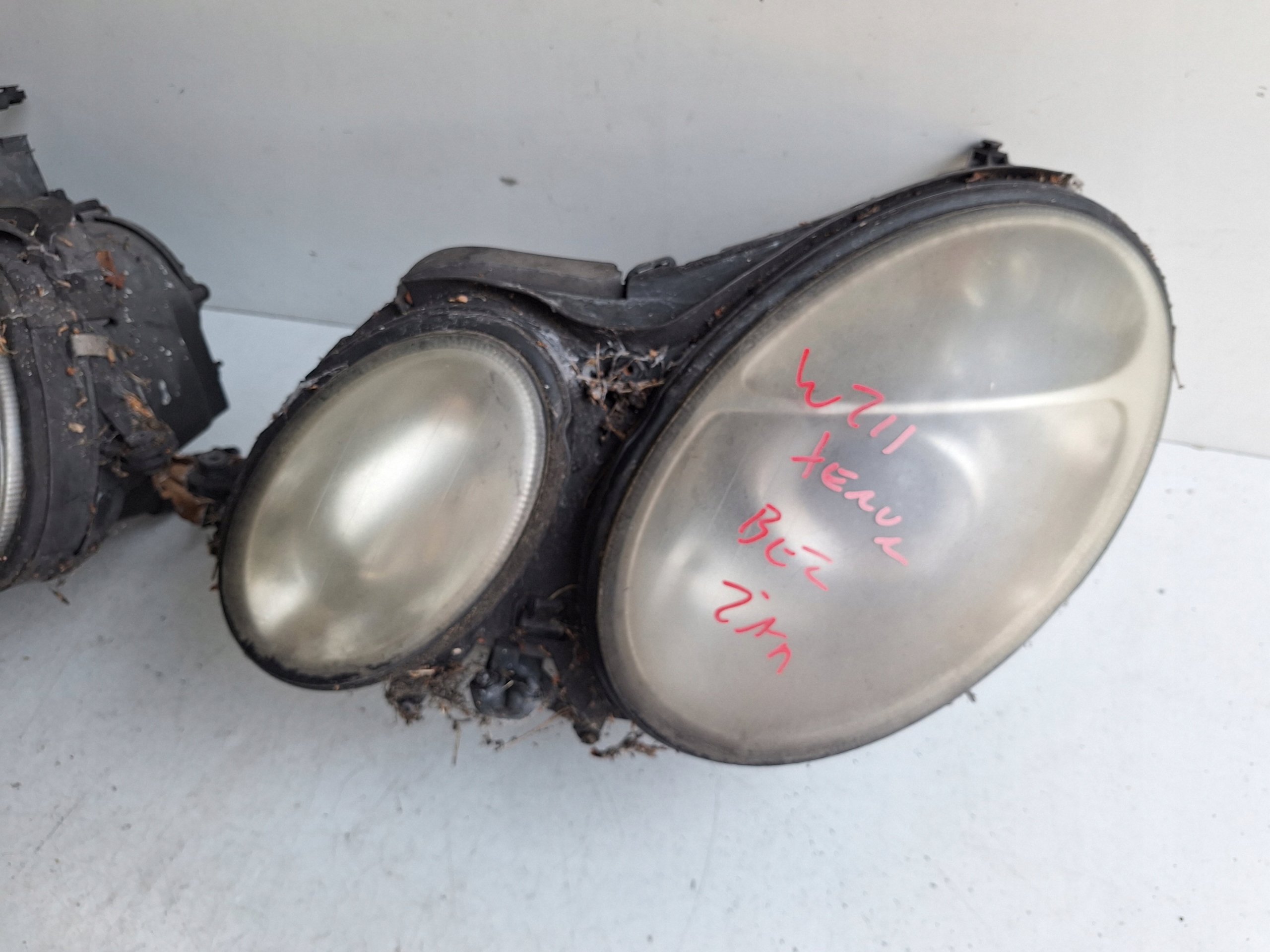 MERCEDES E-KLASA W211 02-06 light left XENON UK