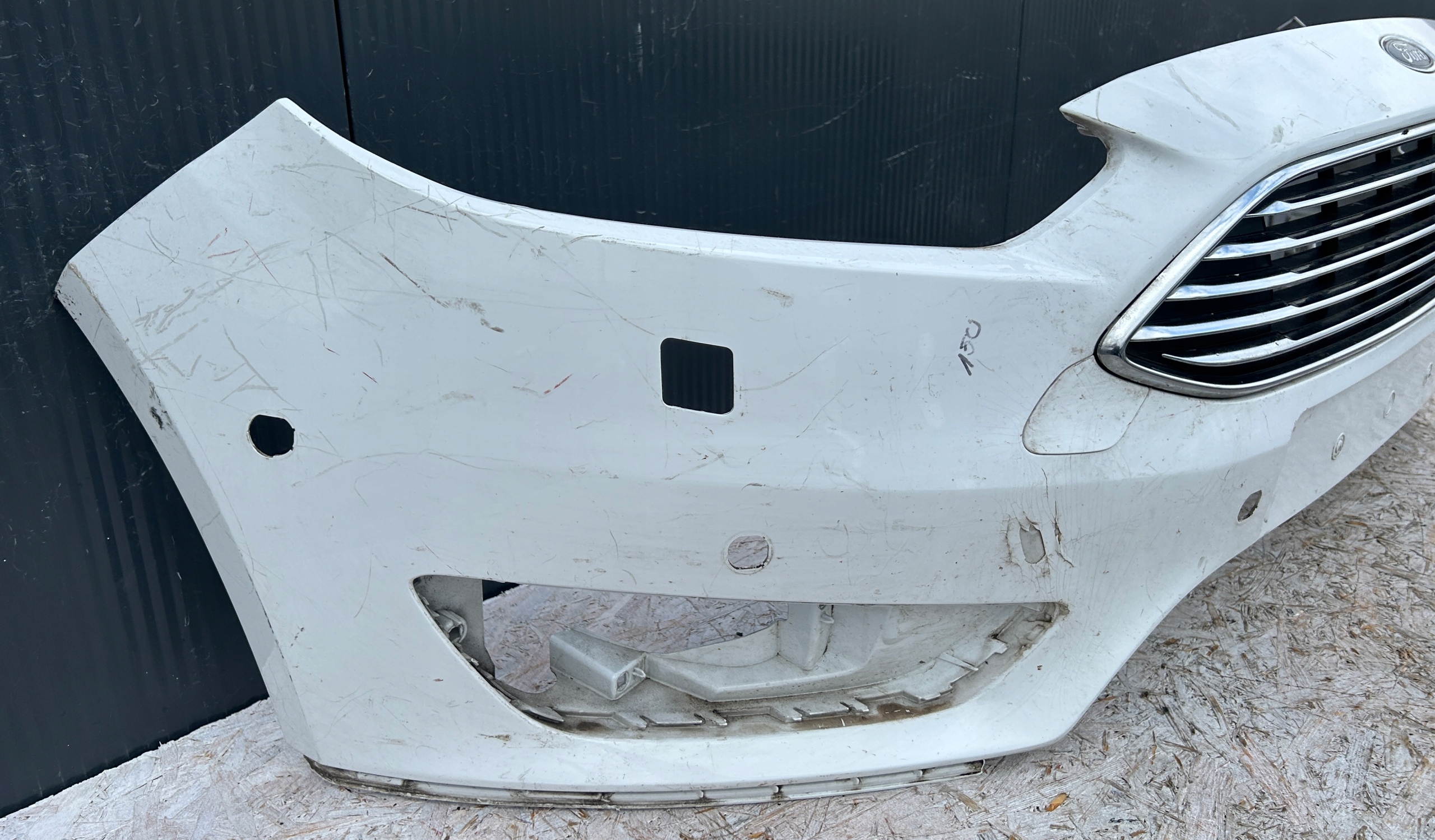 bumper front front FORD FOCUS MK3 LIFT 14- PDC washers grill