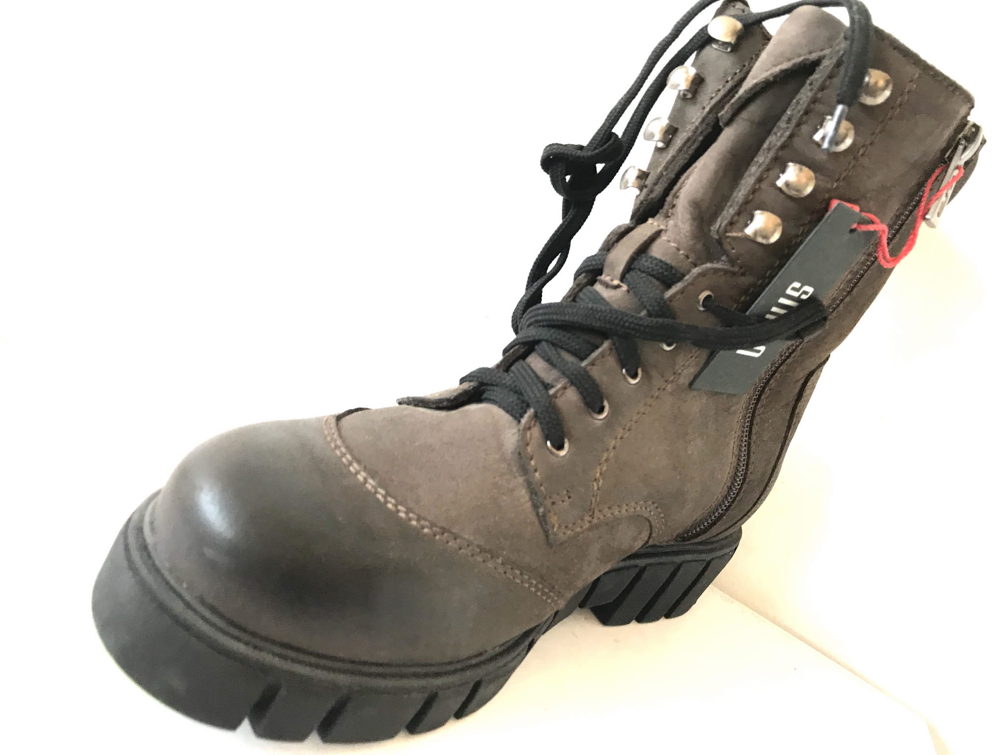 

Simen 831 A brąz Botek