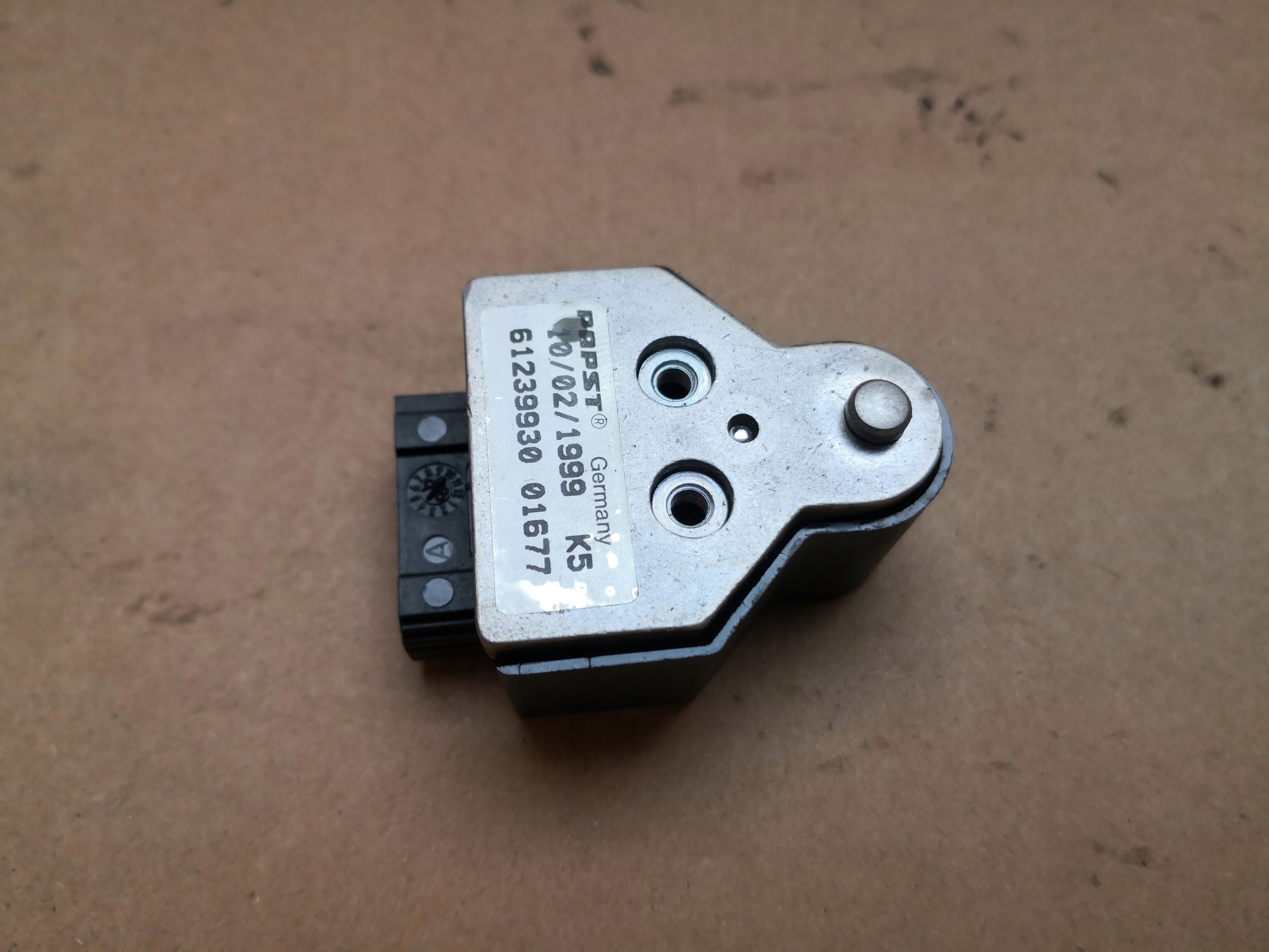 sensor relay seat front MERCEDES W220