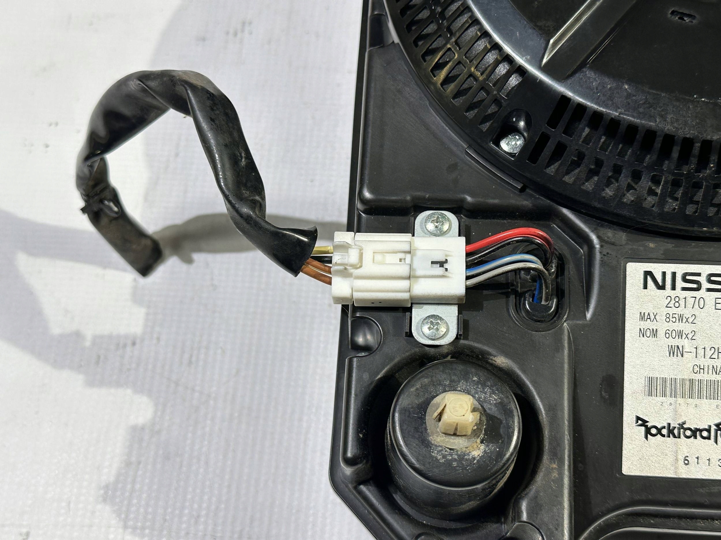 speaker niskotonowy Subwoofer subwoofer Nissan Titan 2016+