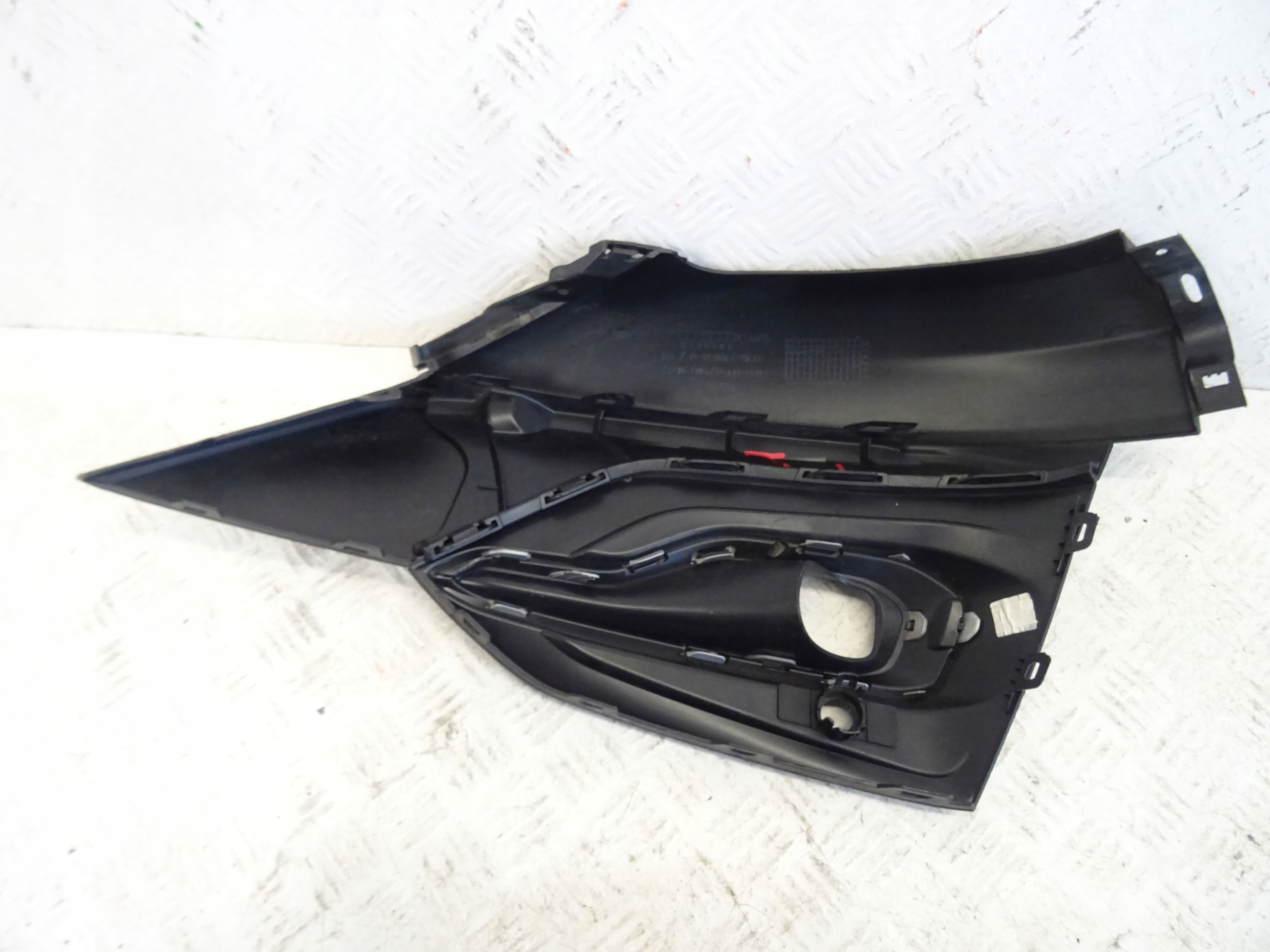 grid of a bumper front front left FORD FOCUS MK4 ACTIVE JX7B-15A299-U