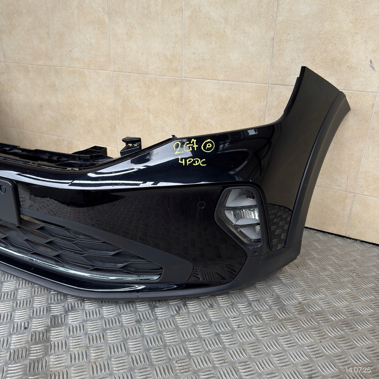 front bumper complete VW VOLKSWAGEN TAIGO 2G7 2023 ROK 4 PDC
