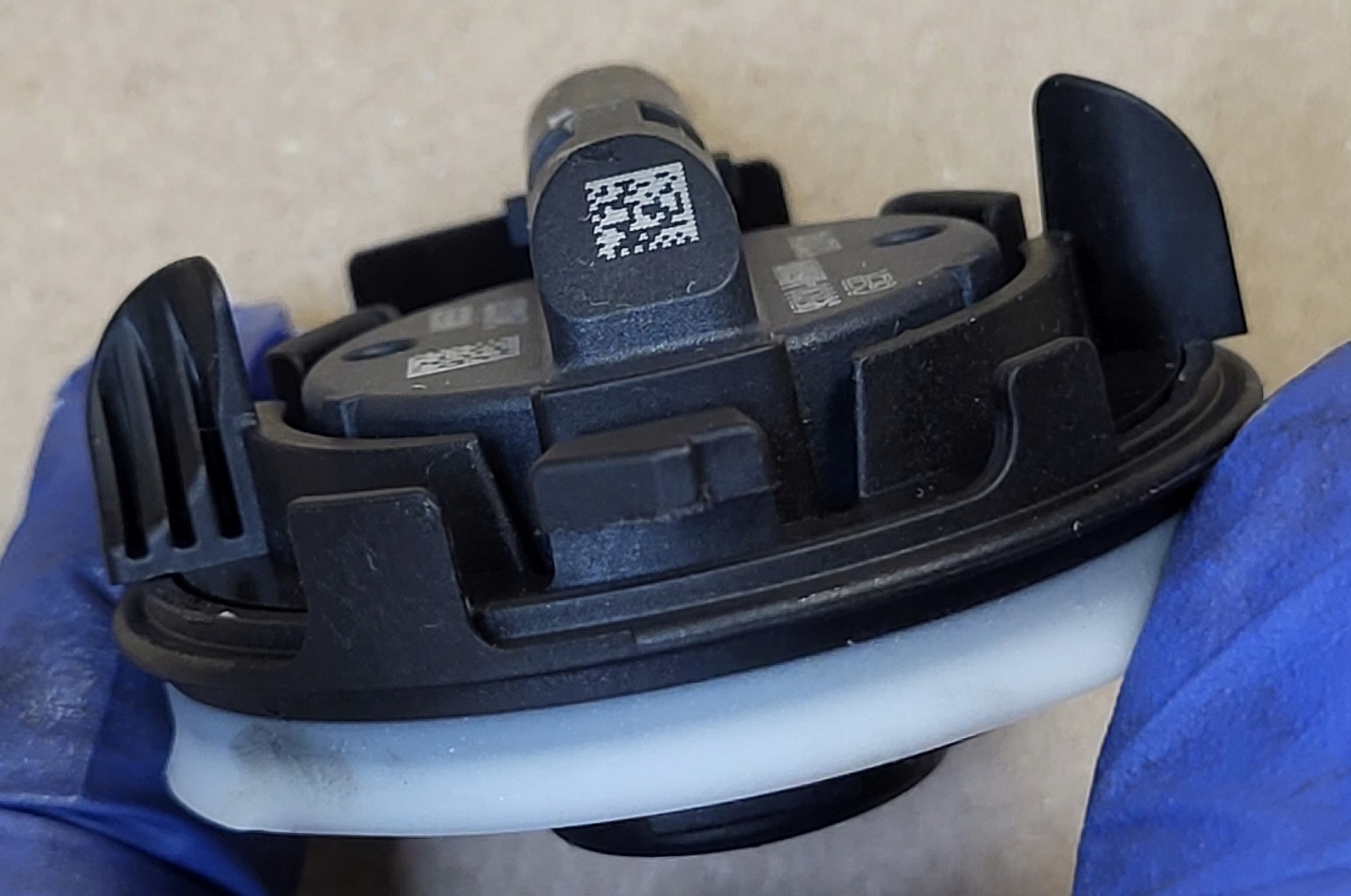 SENSOR of an airbag module sensor Z door left front KIA CEED III CD HYUNDAI OE