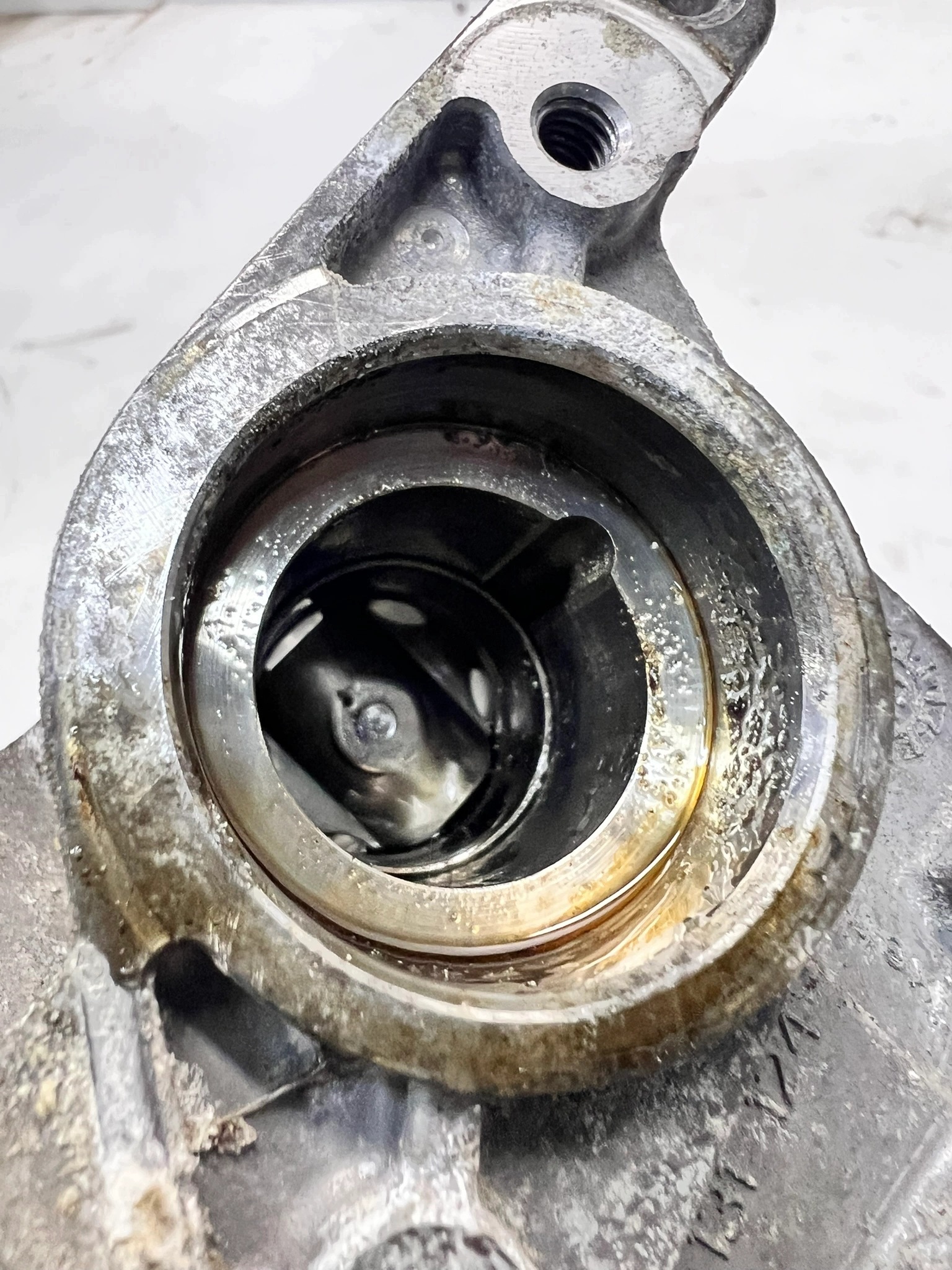 pumpe VACUM AUDI A4 A3 A6 VW 2,0 TFSI 06J145100F