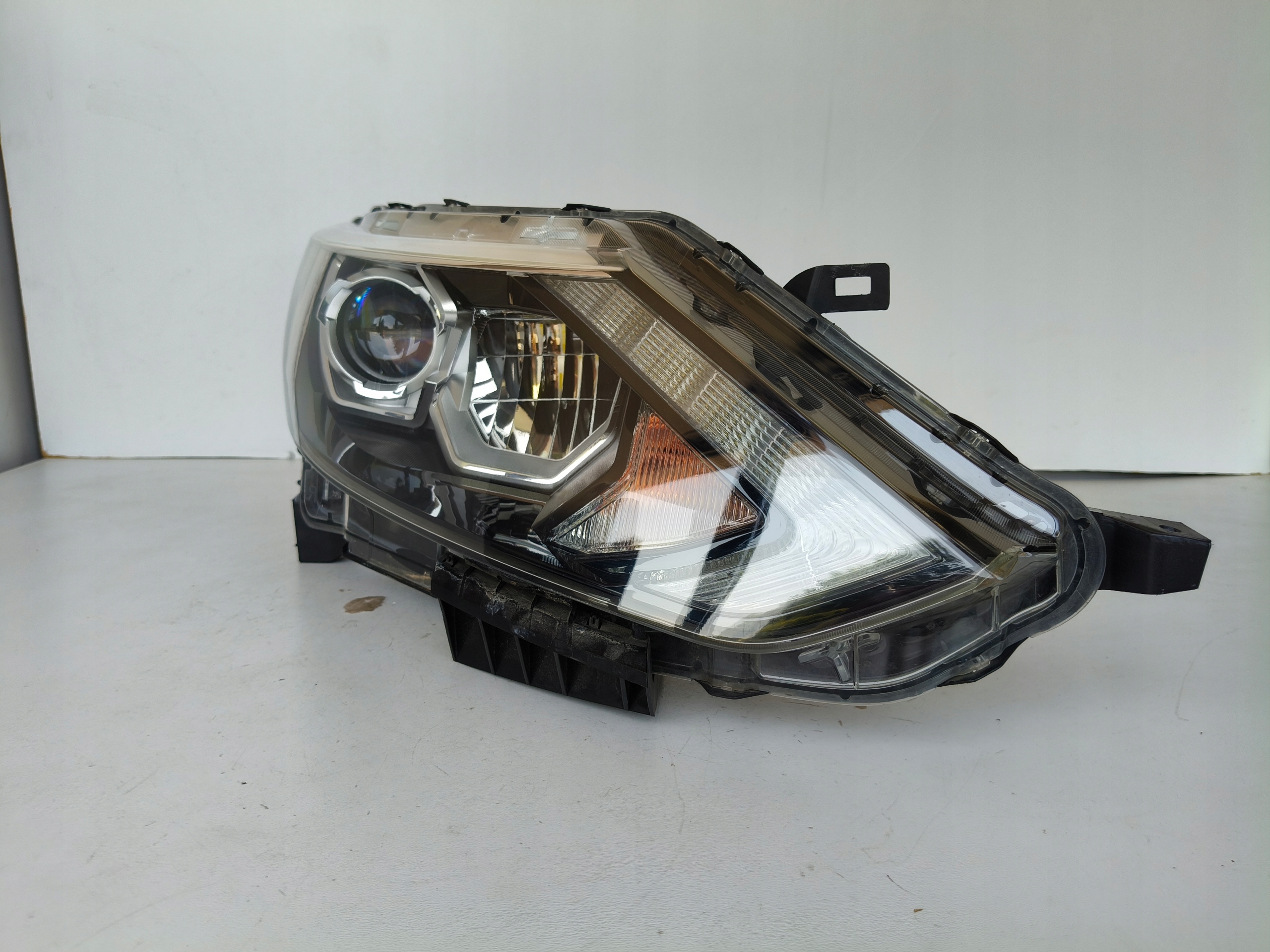 light right REFLEKTOR NISSAN QASHQAI II 13- FULL LED