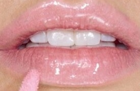 AVON olejek do ust SHIMMERING PETAL Kod producenta MM19315