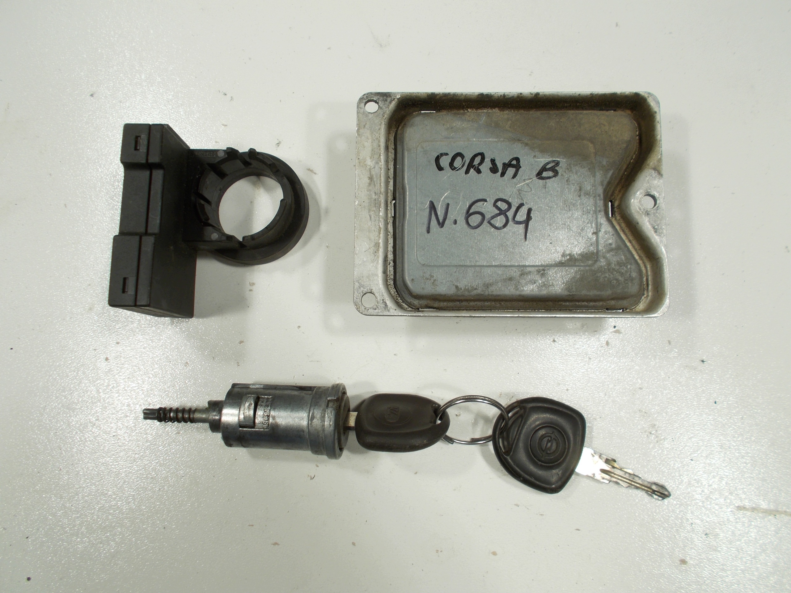 computer satz start IMMO CORSA B 1,2 16V 0261204475 90532610