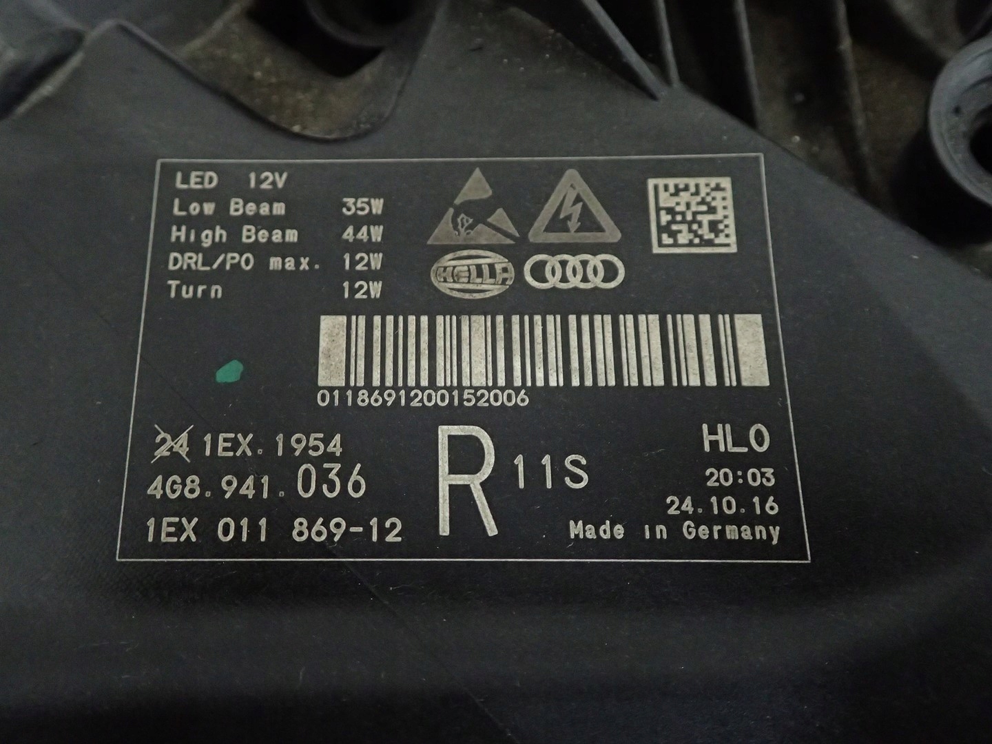 LAMPA PRAWA FULL LED MATRIX AUDI A7 4G8 LIFT 15- Rodzaj świateł mijania LED