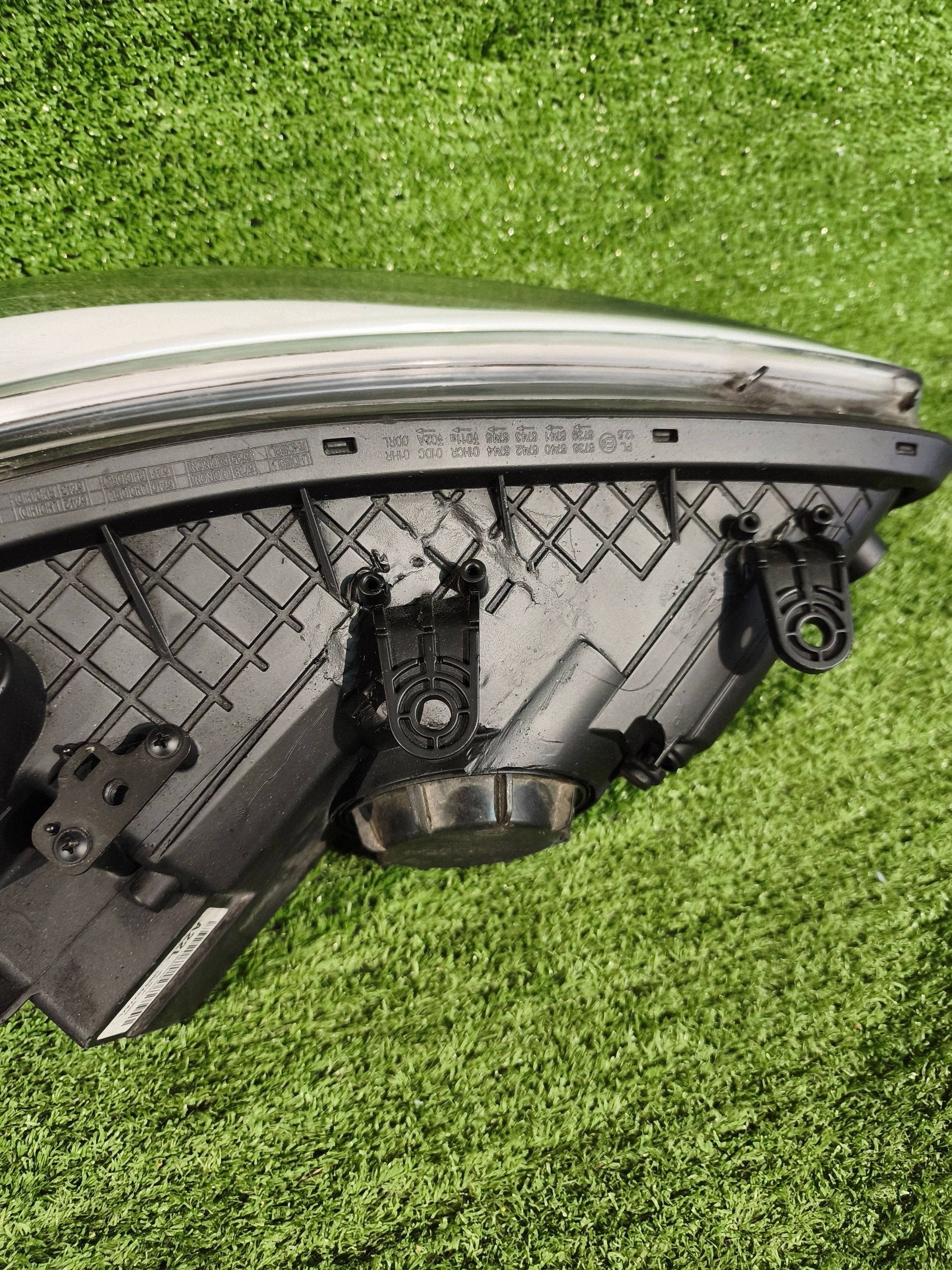 REFLEKTOR left front KIA CEED II 12- LED NR.R1497