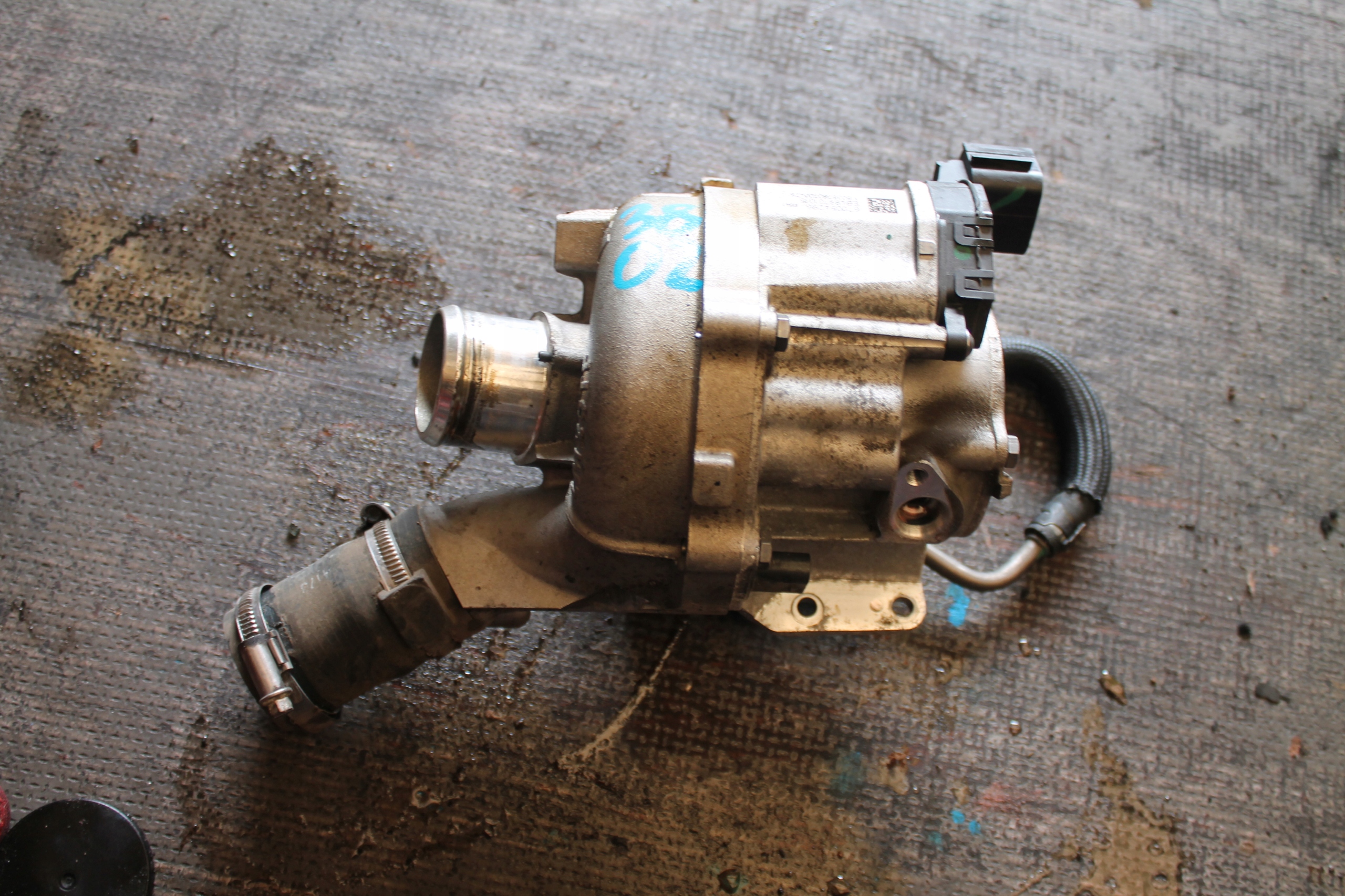 3802. turbo MASERATI 670054296