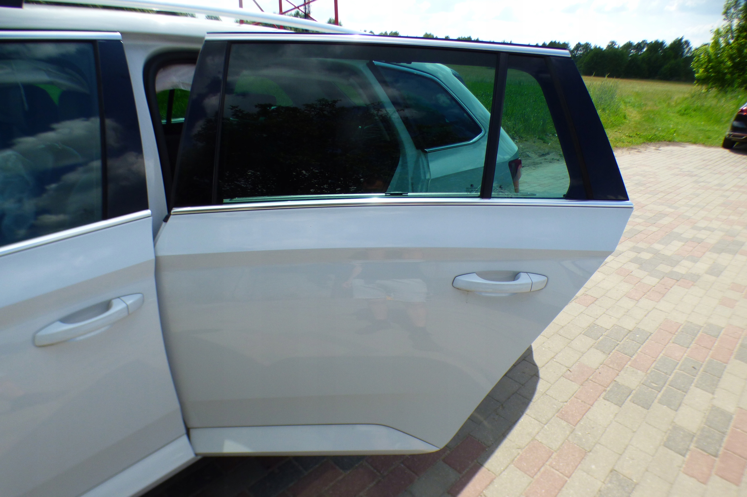 Tür links heck st.BDB ORYG.LAKIER LF9E SKODA SUPERB III KOMBI
