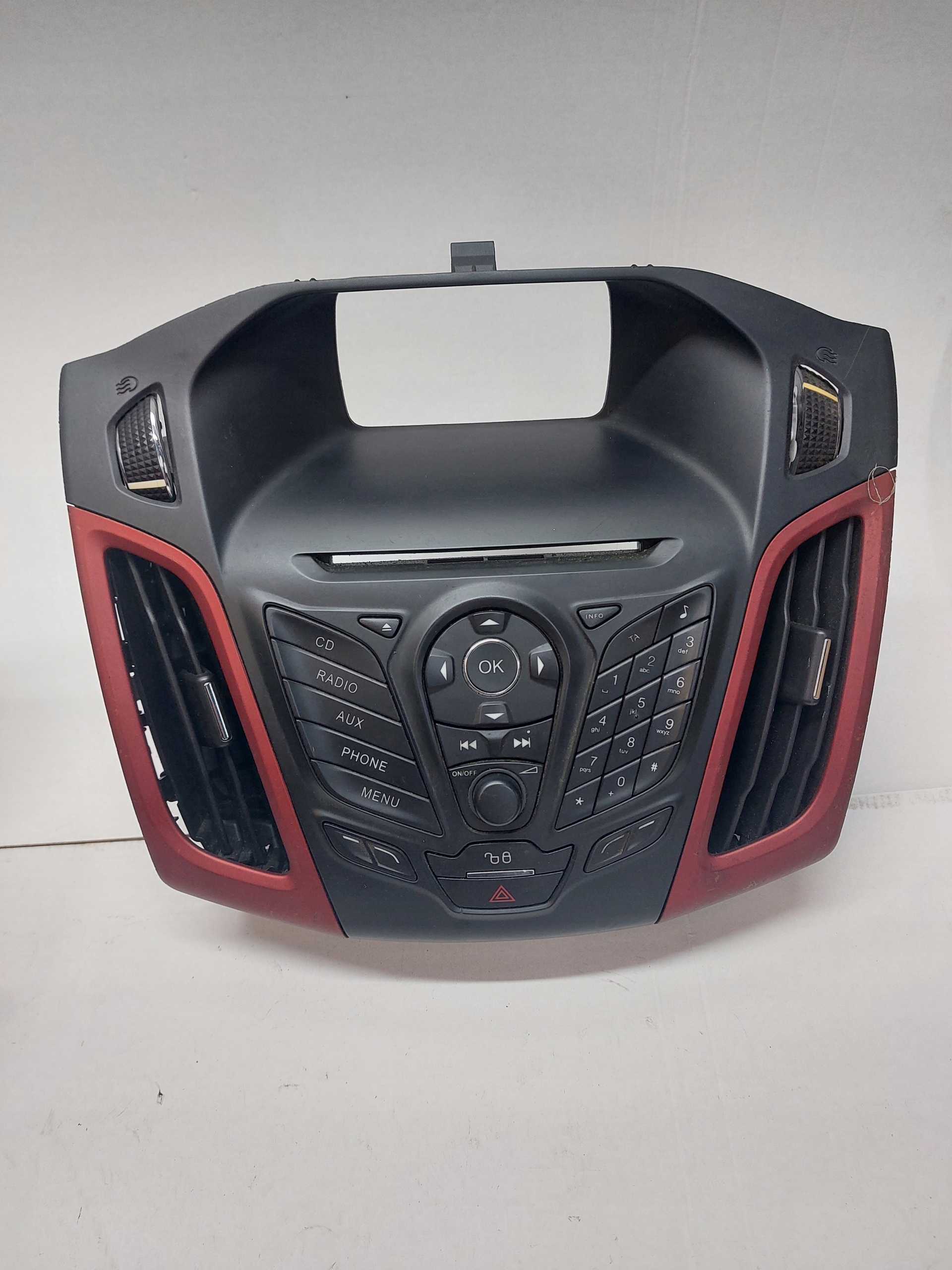 PANEL RADIA FORD FOCUS III MK3