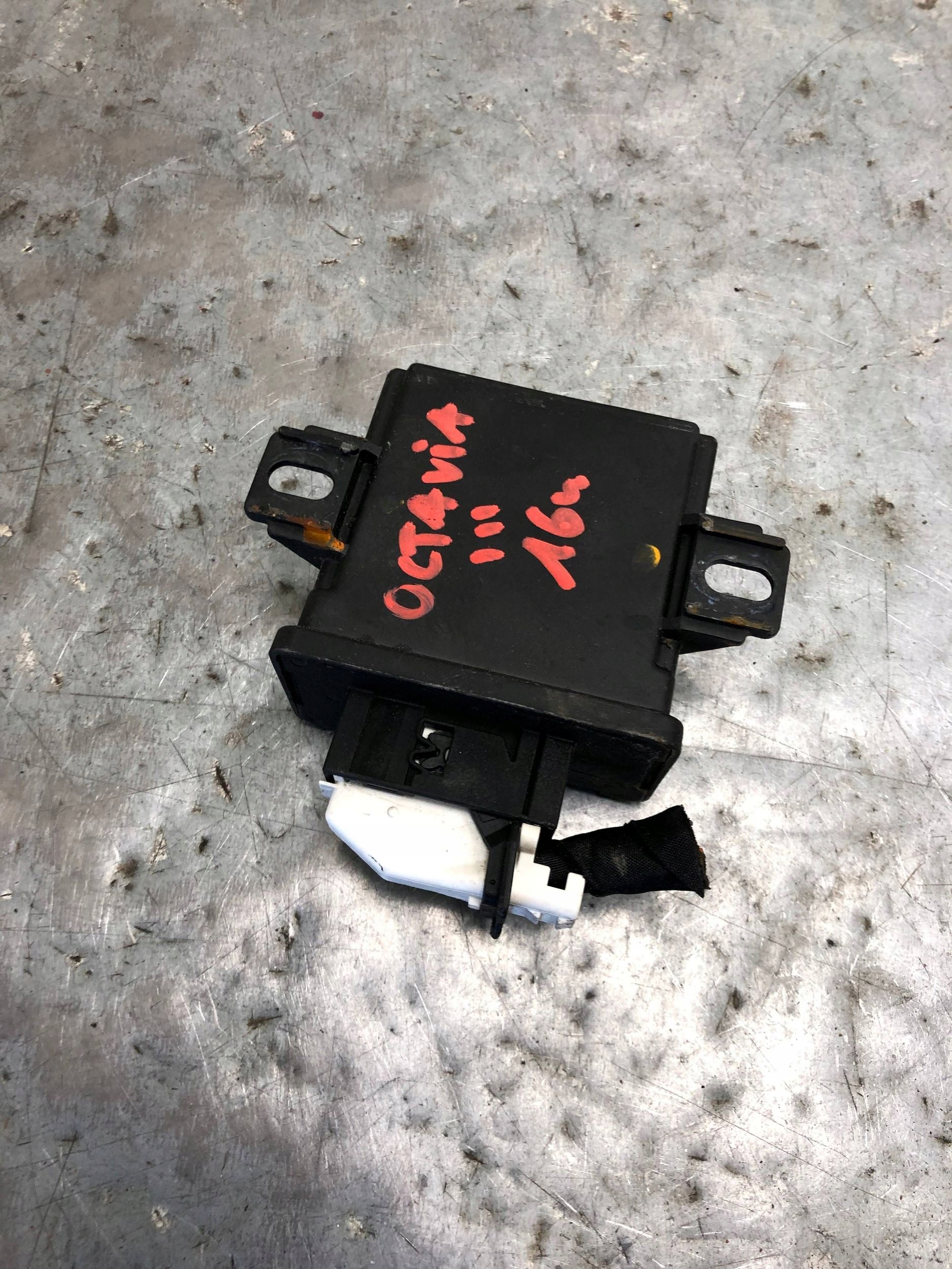 modulo Centralina luci SKODA OCTAVIA III 5M0907357F