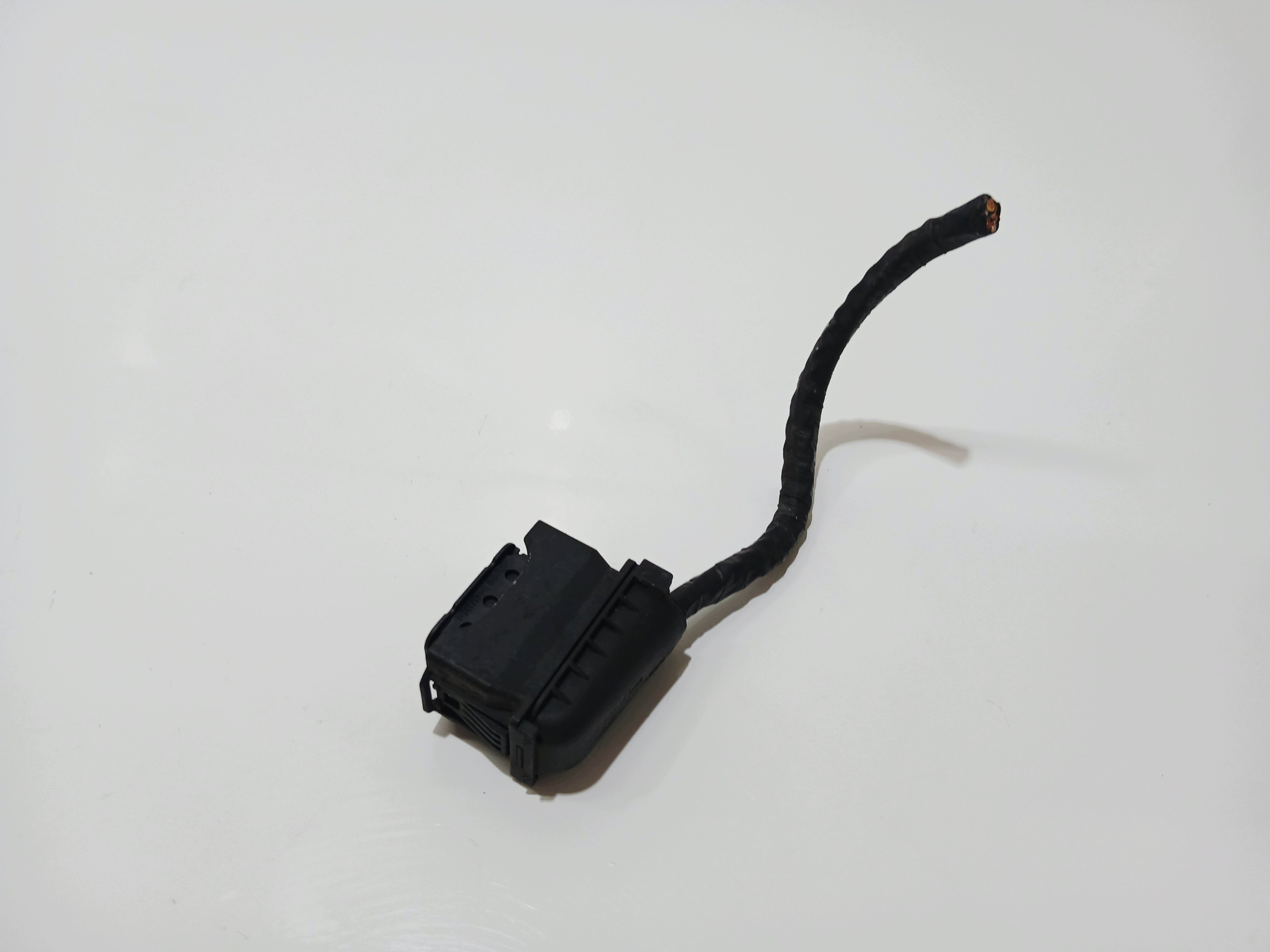 connector connecting spoiler lights front BMW X3 E83 LIFT H7