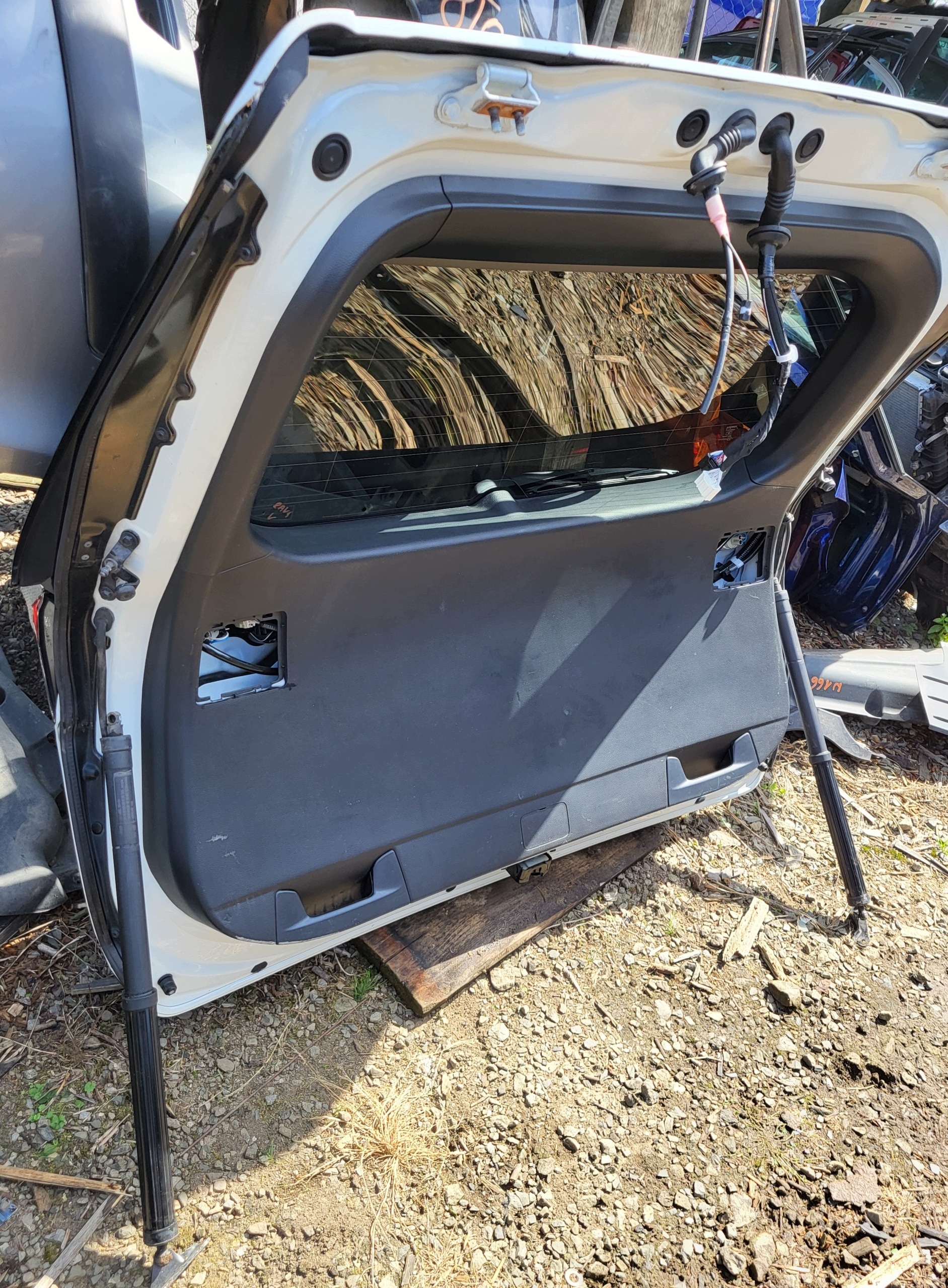 boot doors boot electrical TOYOTA RAV4 V 5 BIALA PERLA 070 complete