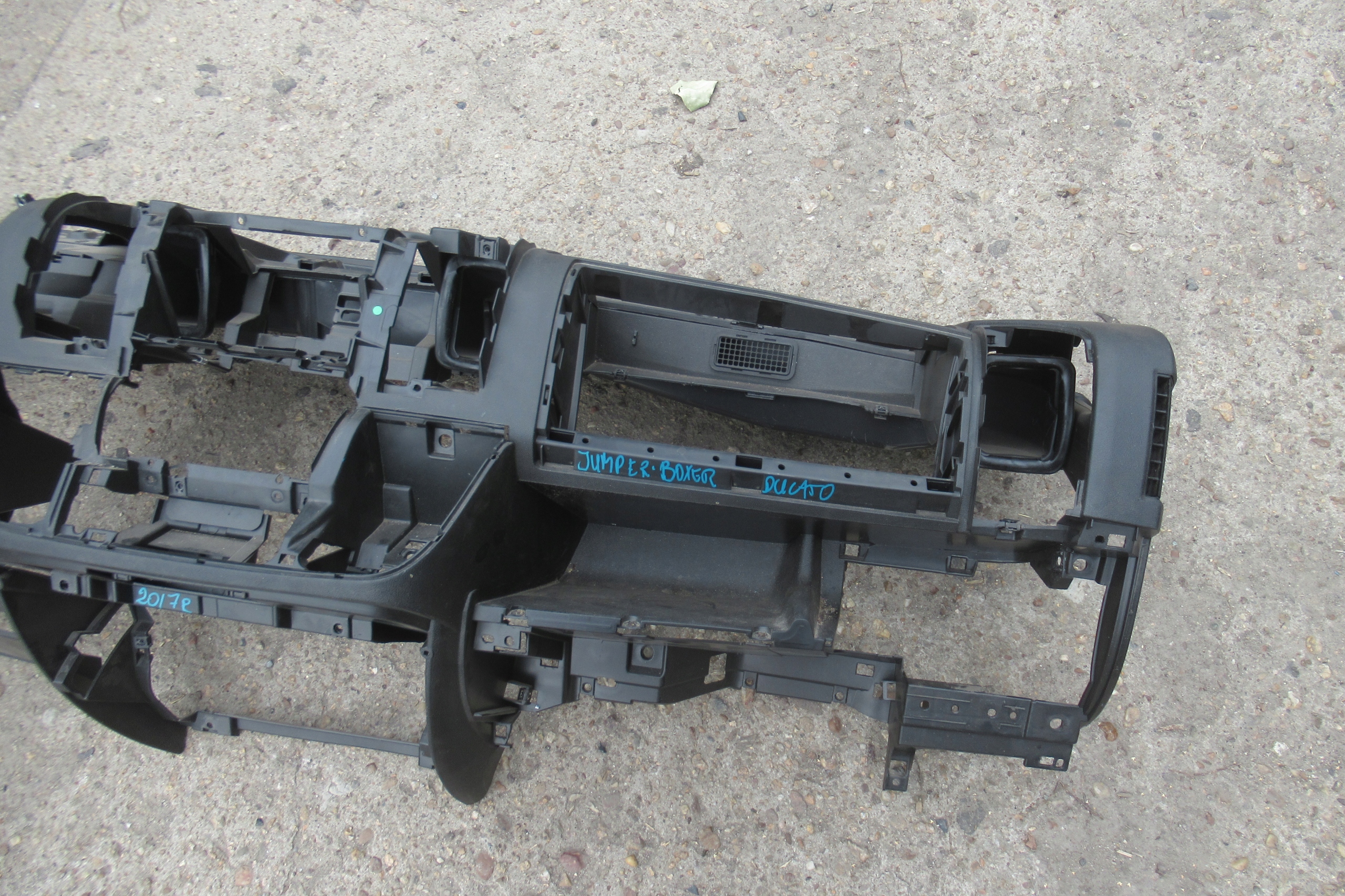 BOXER JUMPER 17R dashboard instrument panel console