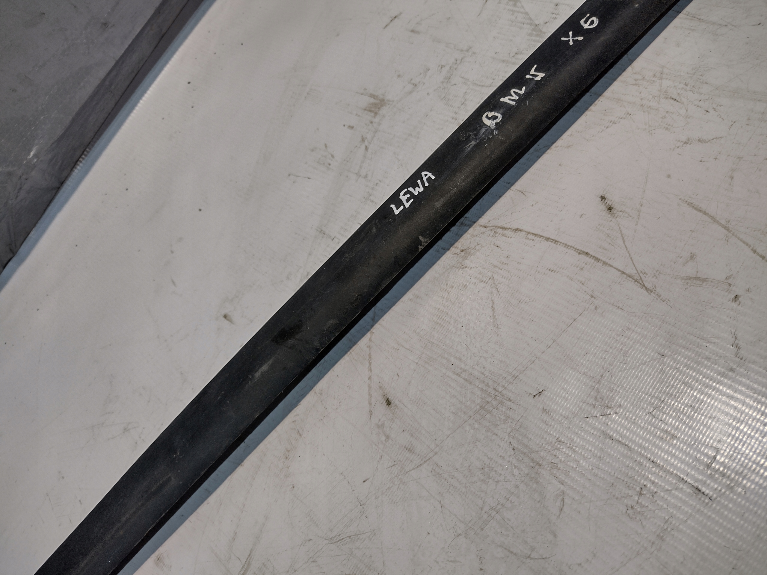 moulding threshold wewentrzna left BMW X5 E53 8408677