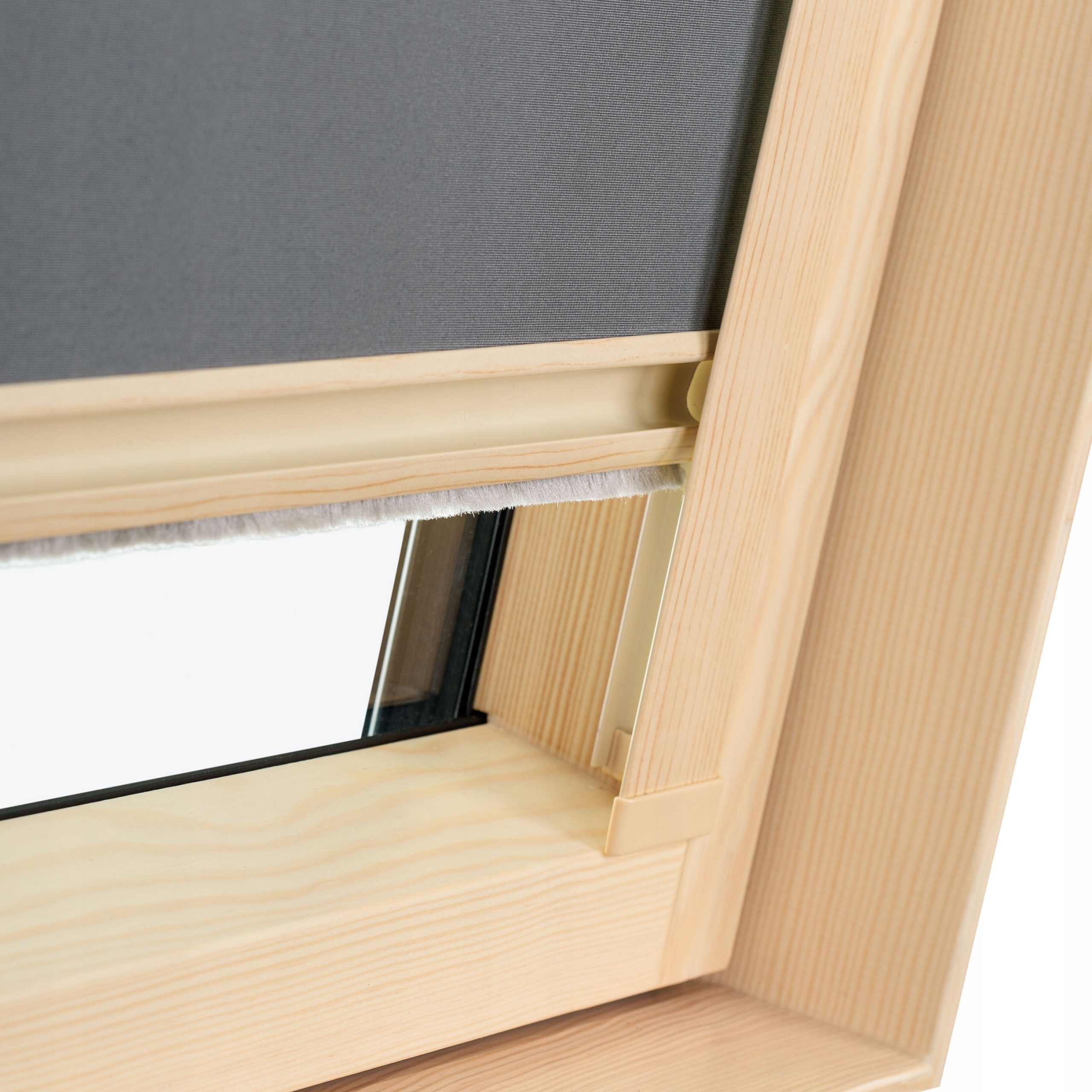 Roleta dachowa zaciemniająca 78x118 do okien Fakro Velux Długość 118 cm