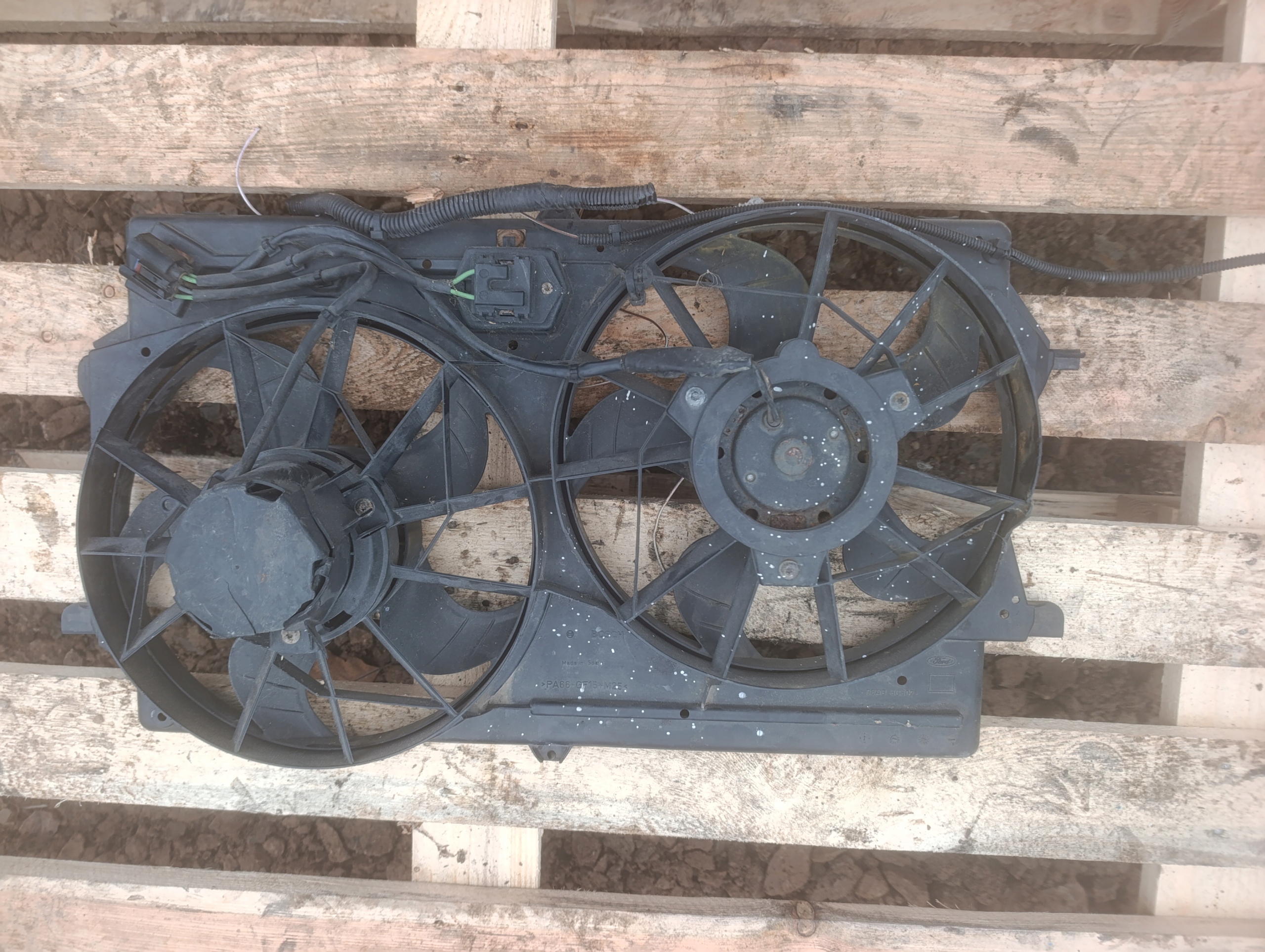 ventilátor chladiče FORD 3135103332