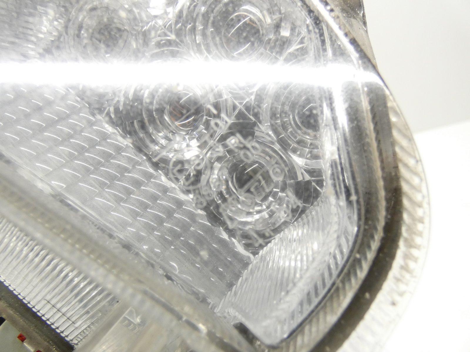TOYOTA PRIUS 3 III KOITO 47-54 2011- Nebelscheinwerfer links DRL