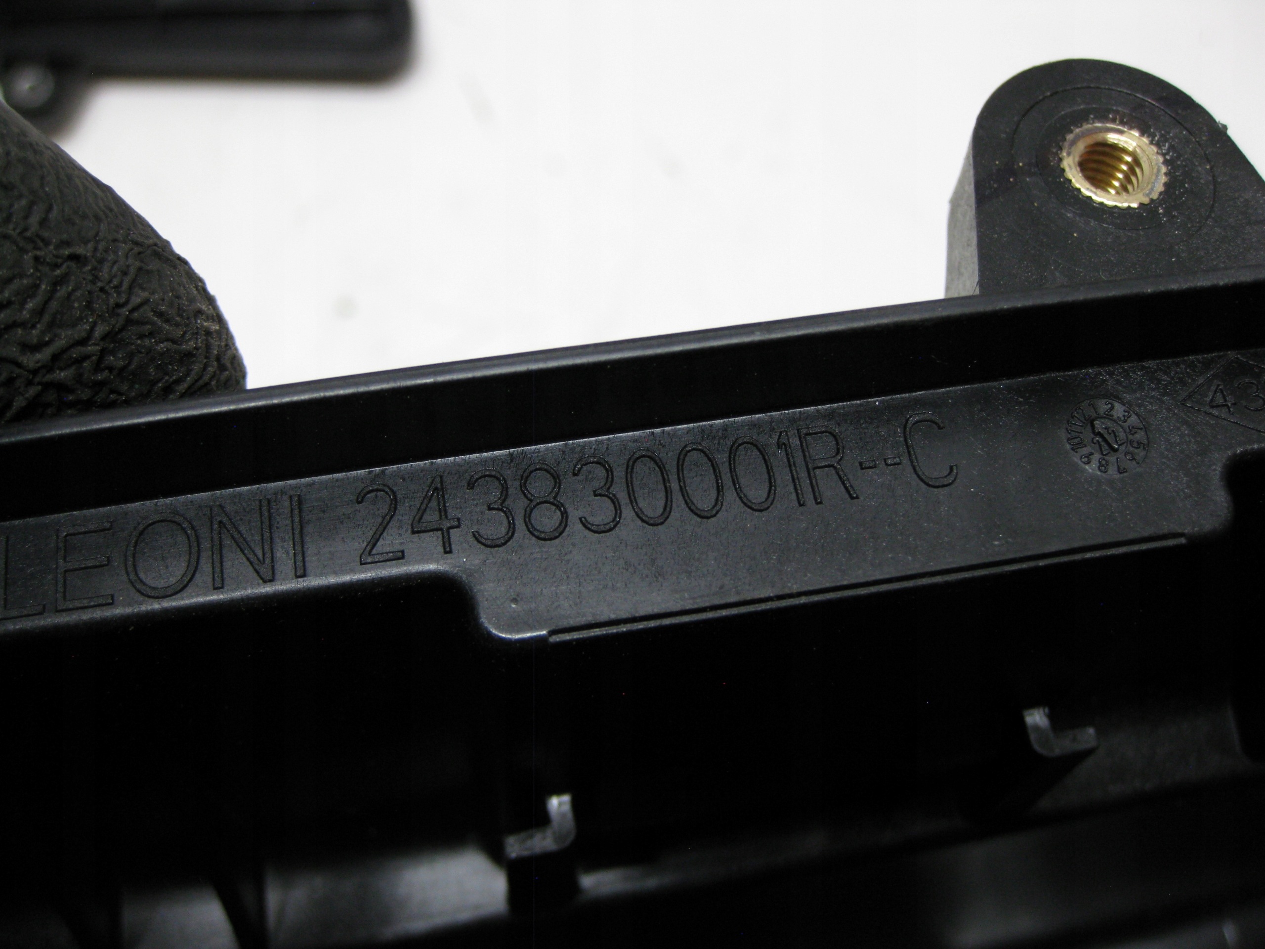 RENAULT MASTER III LIFT Boîte Module fusibles 243830001R