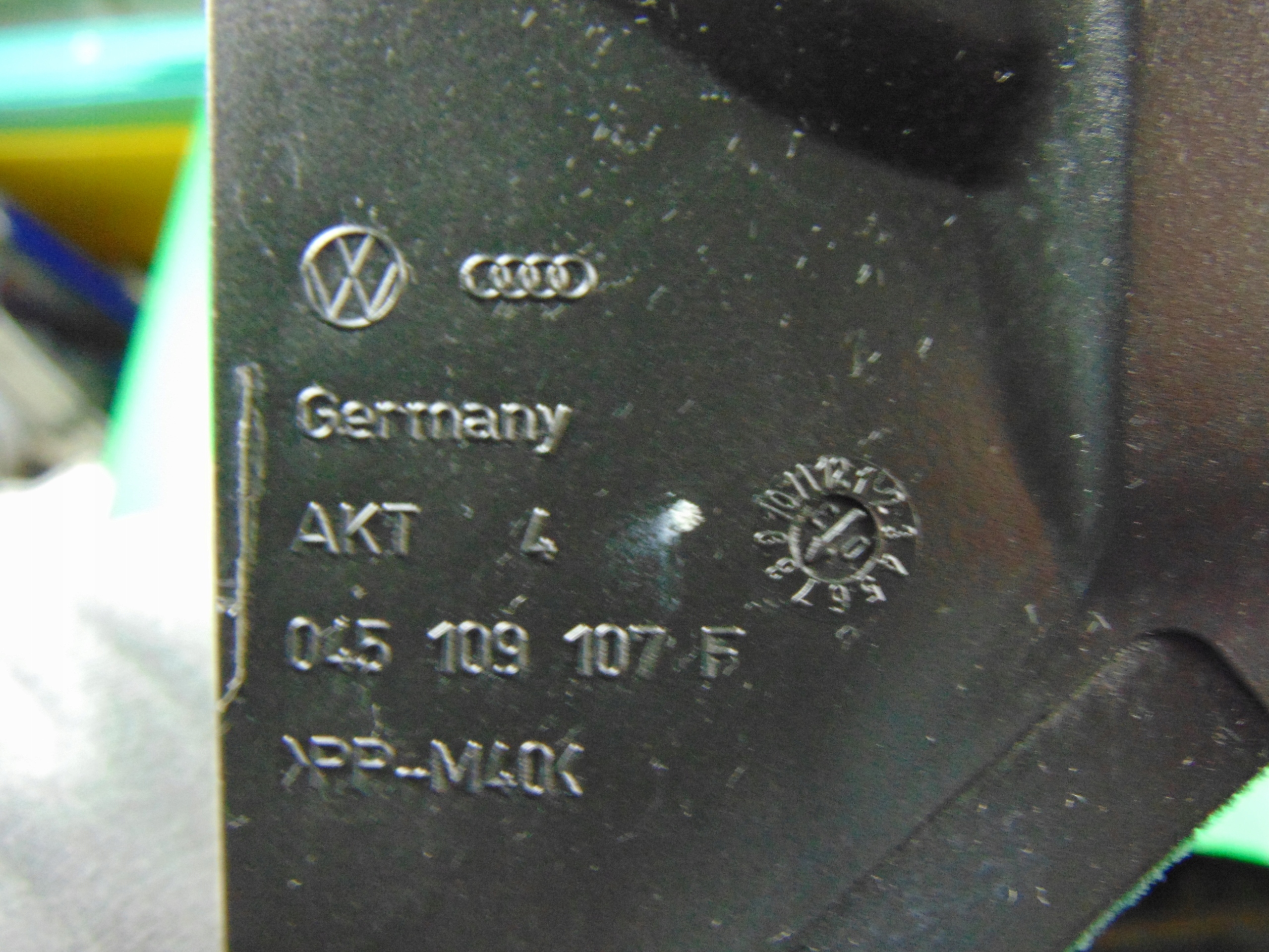 Pokrywa osłona rozrządu 1,9TDI AWX AVF ASZ ARL AUY 045109107F Oryginał!!!! Producent części Volkswagen OE