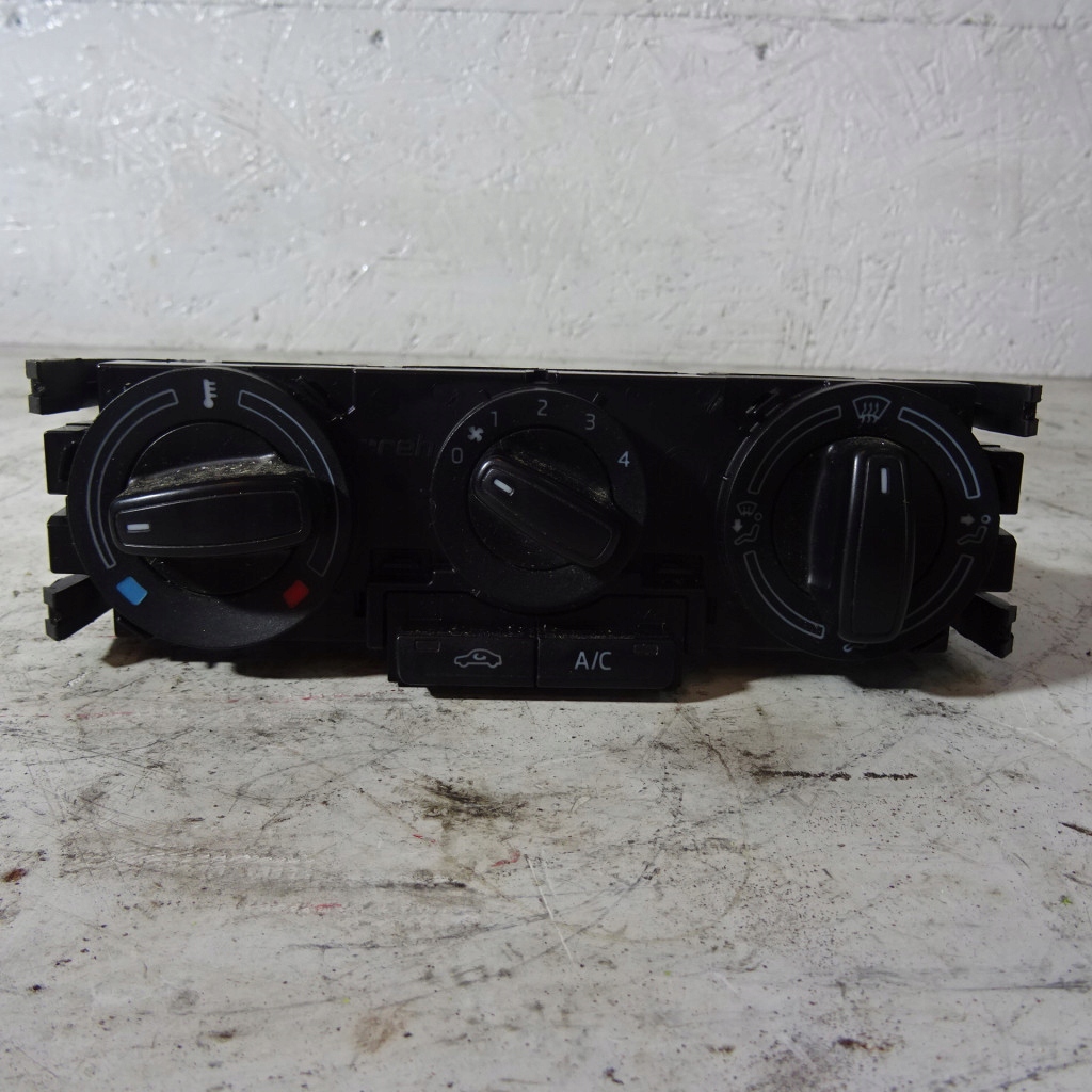 SKODA RAPID PANEL rešetka ventilacije 5JA820045D