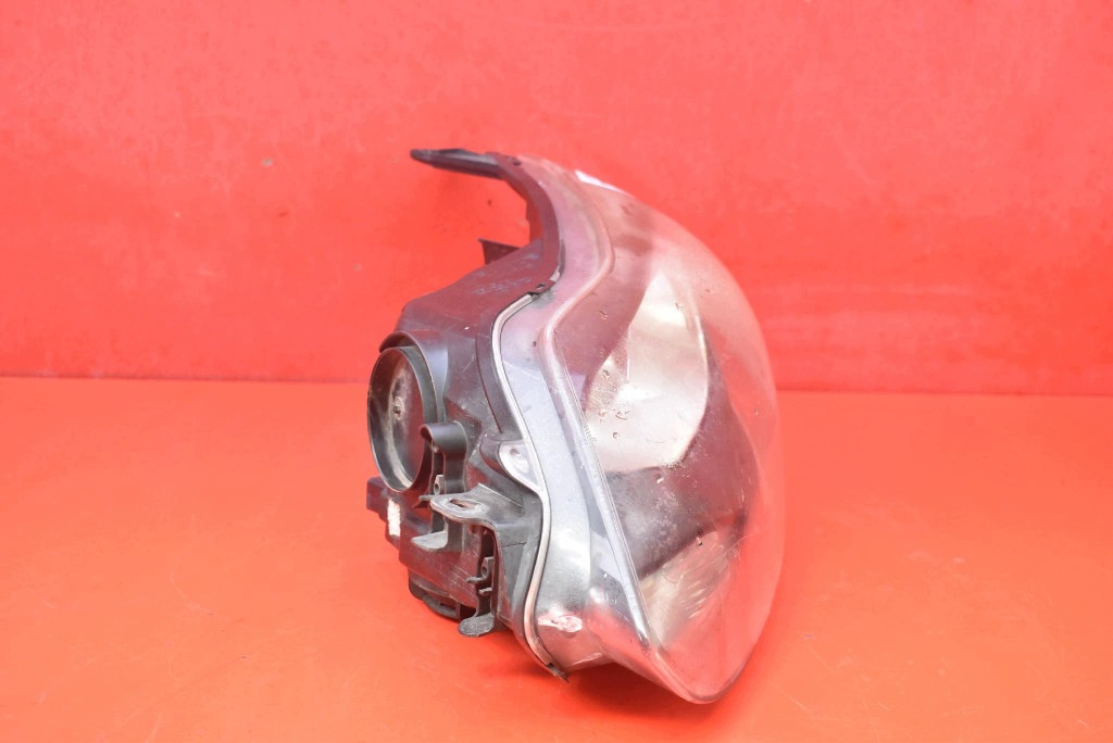 REFLEKTOR left light front EU BM51-13W030 FORD FOCUS MK3 11-15