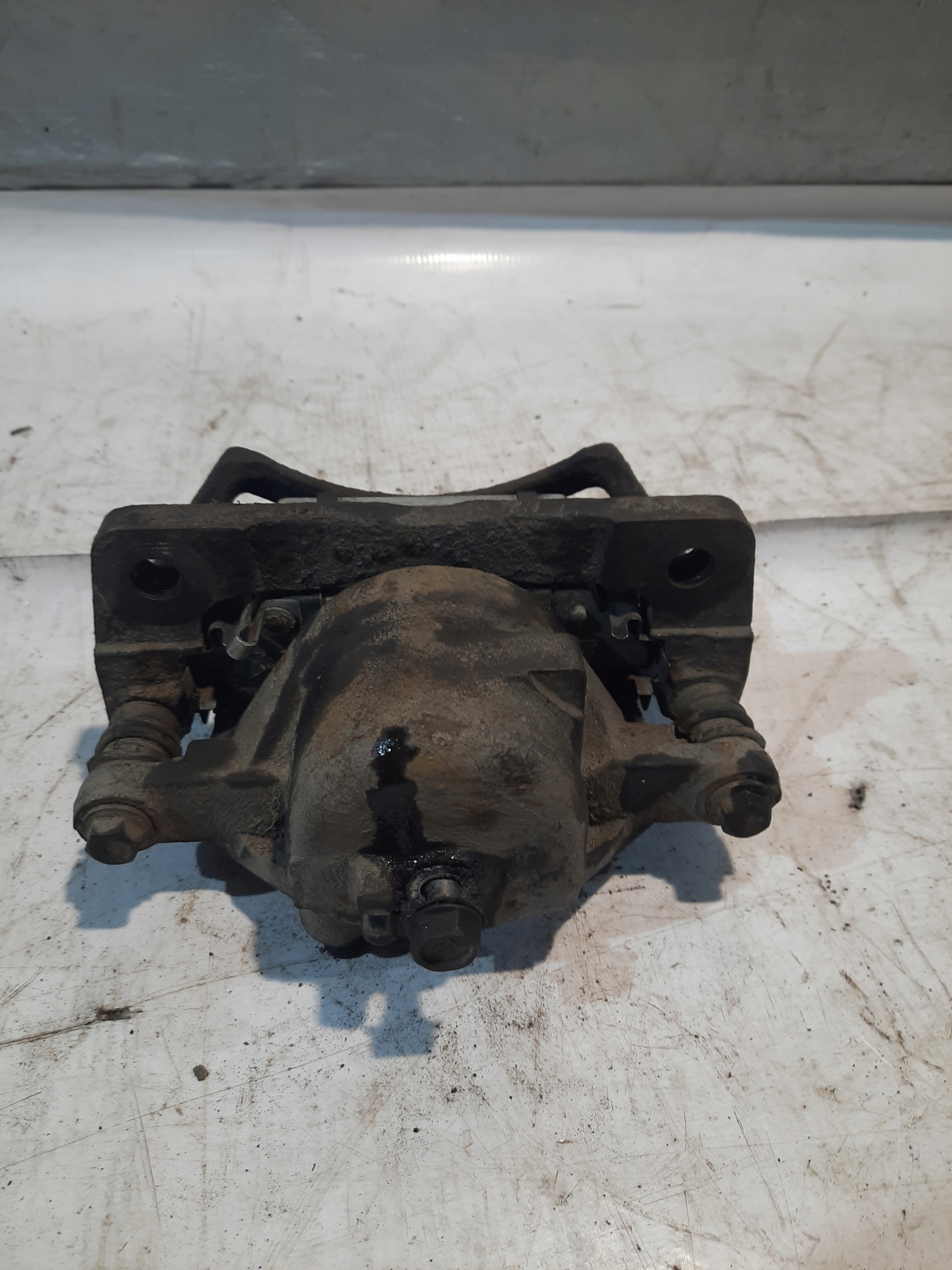 HONDA CIVIC VII 1.7 CTDI left caliper JARZMO front front