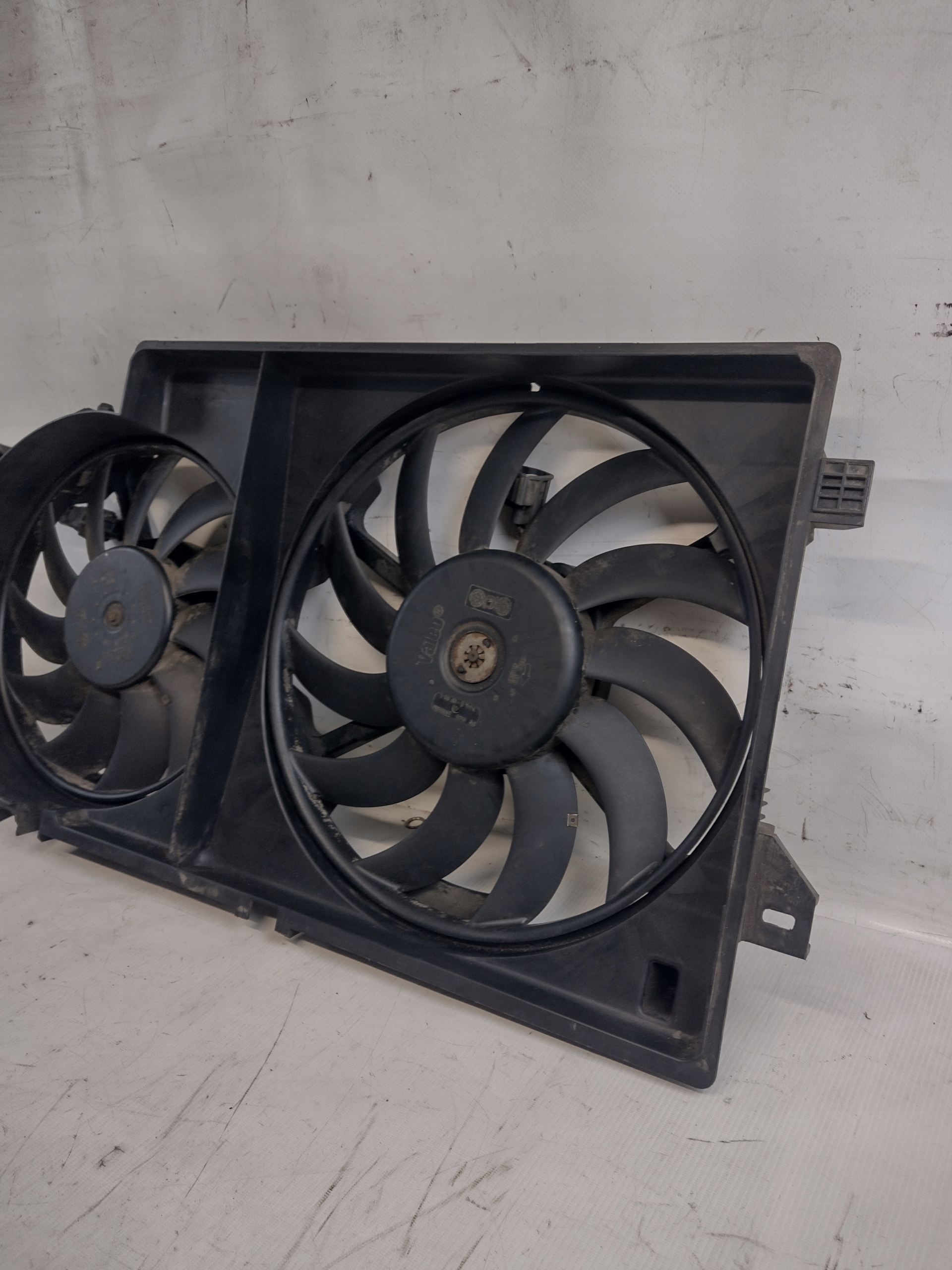 ventilátor chladiče Chrysler Voyager IV 2,8 CRD AD1204-874745W