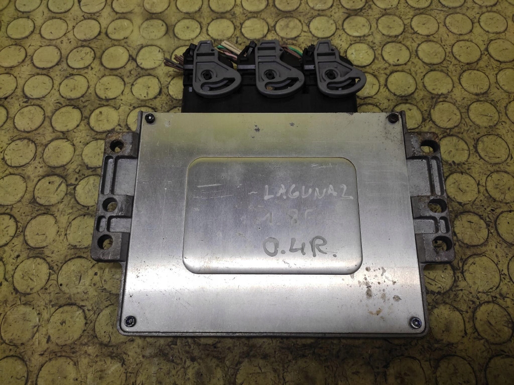 RENAULT LAGUNA II 1.8 control unit of the engine 8200278376