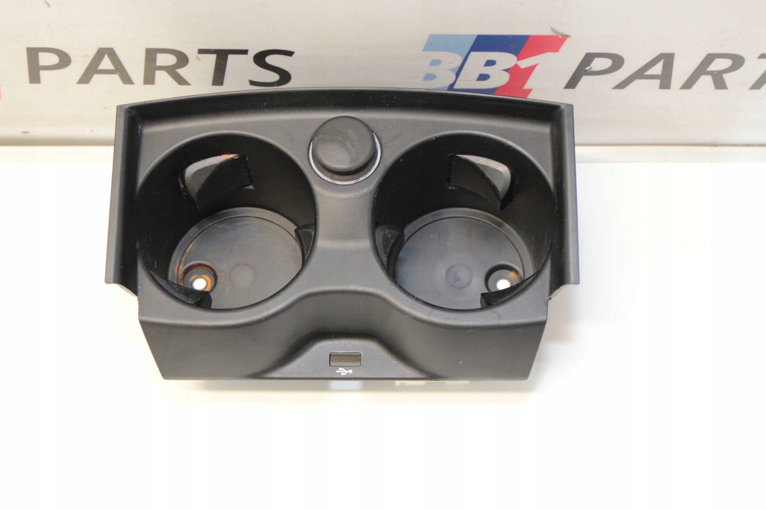 BMW G30 G31 bracket for KUBKI CUPHOLDER 6801508
