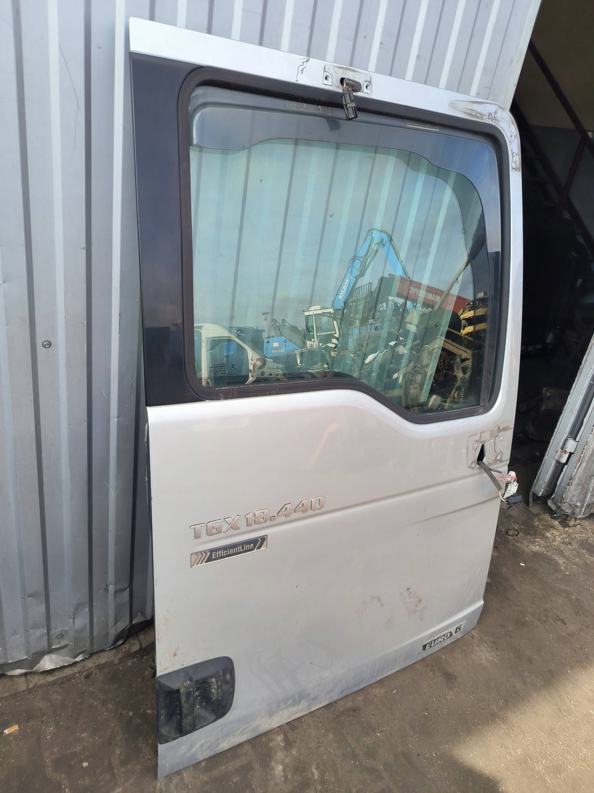door right front E6 MAN TGX 18.440
