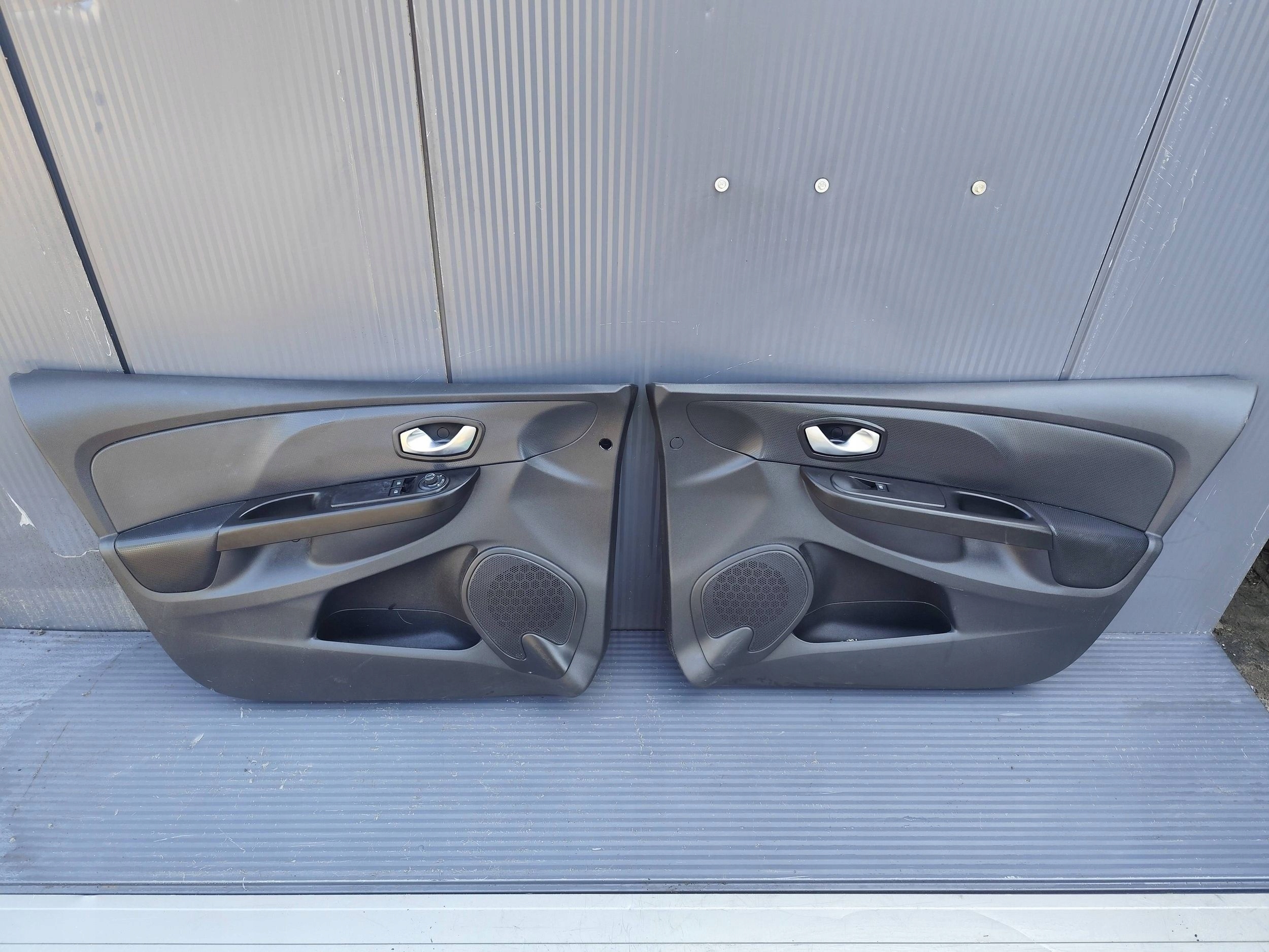 RENAULT CLIO IV upholstery door front right left KOMPLET
