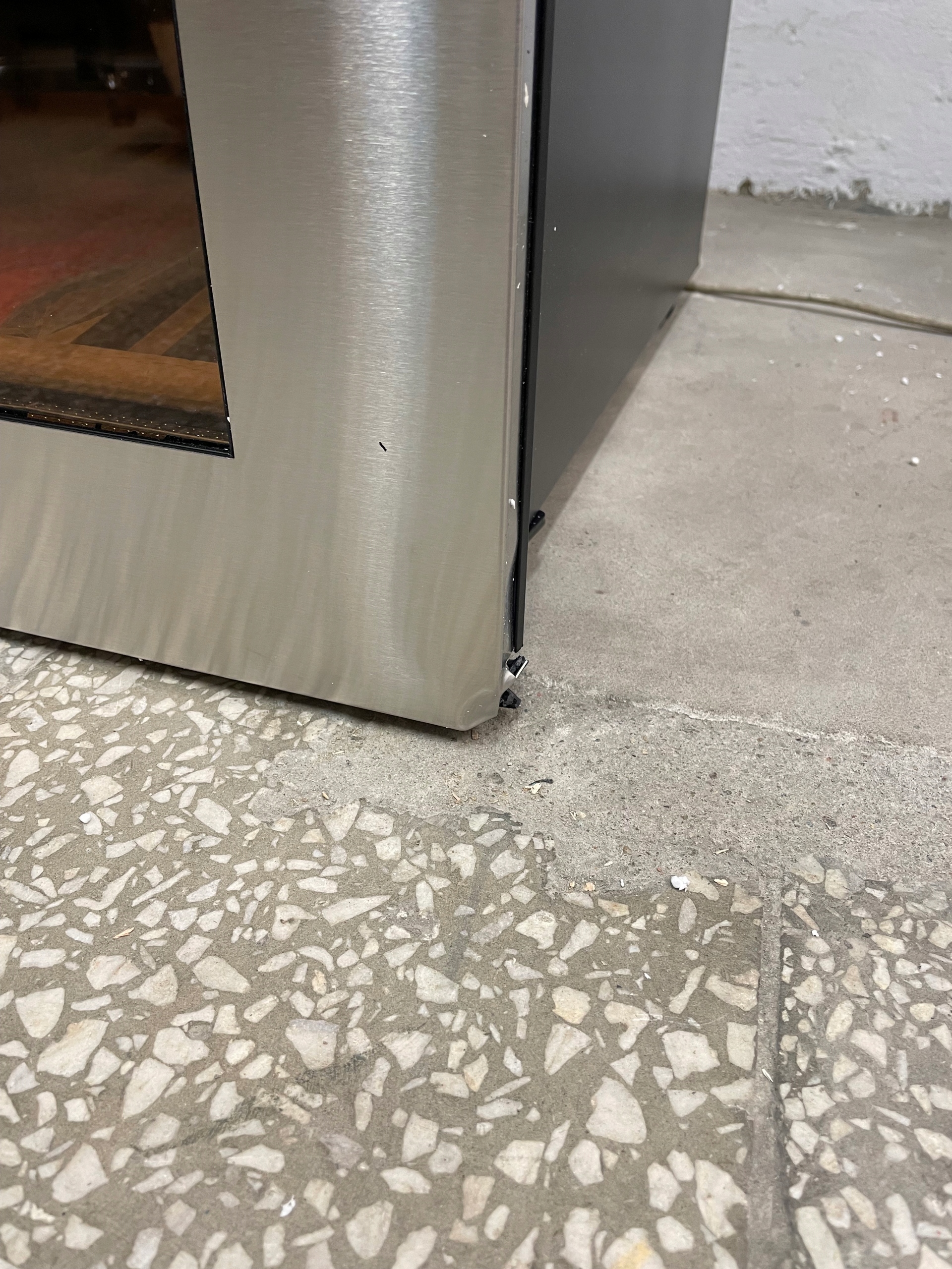 Winiarka Lodówka na wino napoje do zabudowy 2 strefy 41 butelek LED Poziom hałasu 47 dB