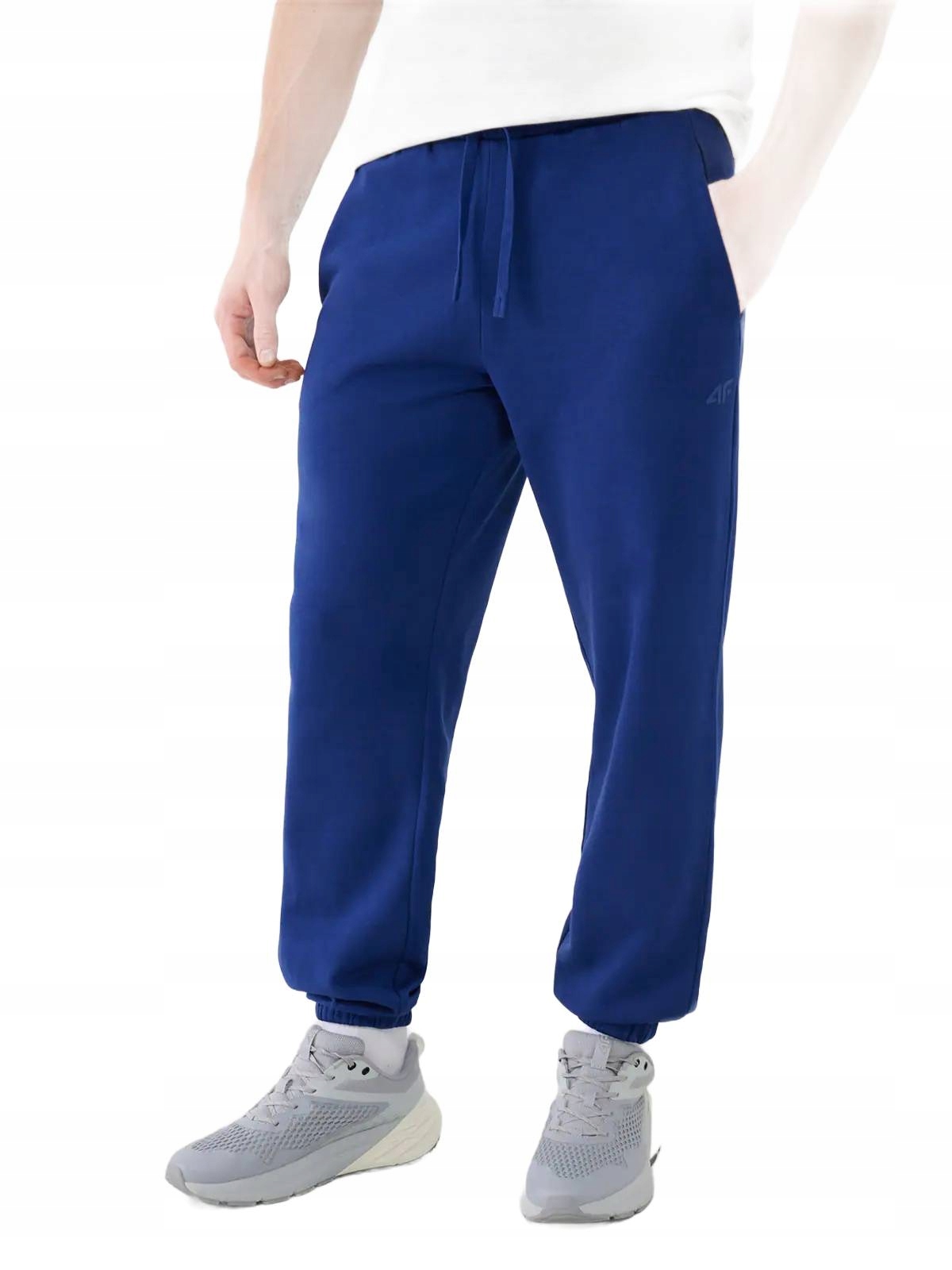 4F Pánské Oversize Tepláky S Dlouhými Zúženými Kapsami