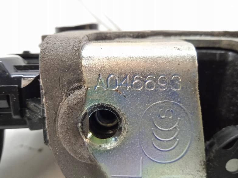 lock door right front A046693 Toyota RAV4 III (2005-2012)