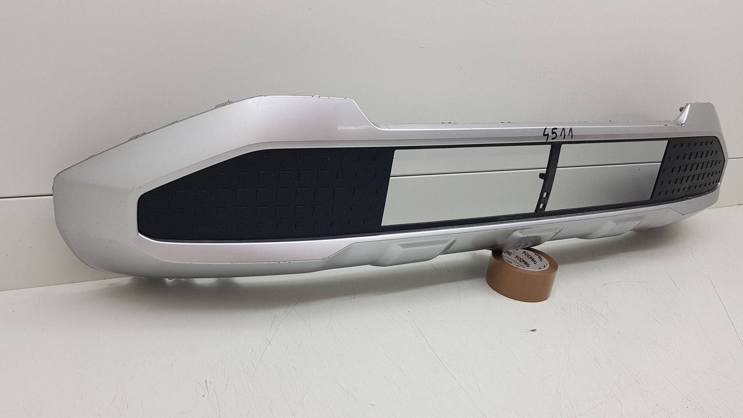 HYUNDAI INSTER 2024- grid central SPOILER 86577-GX000