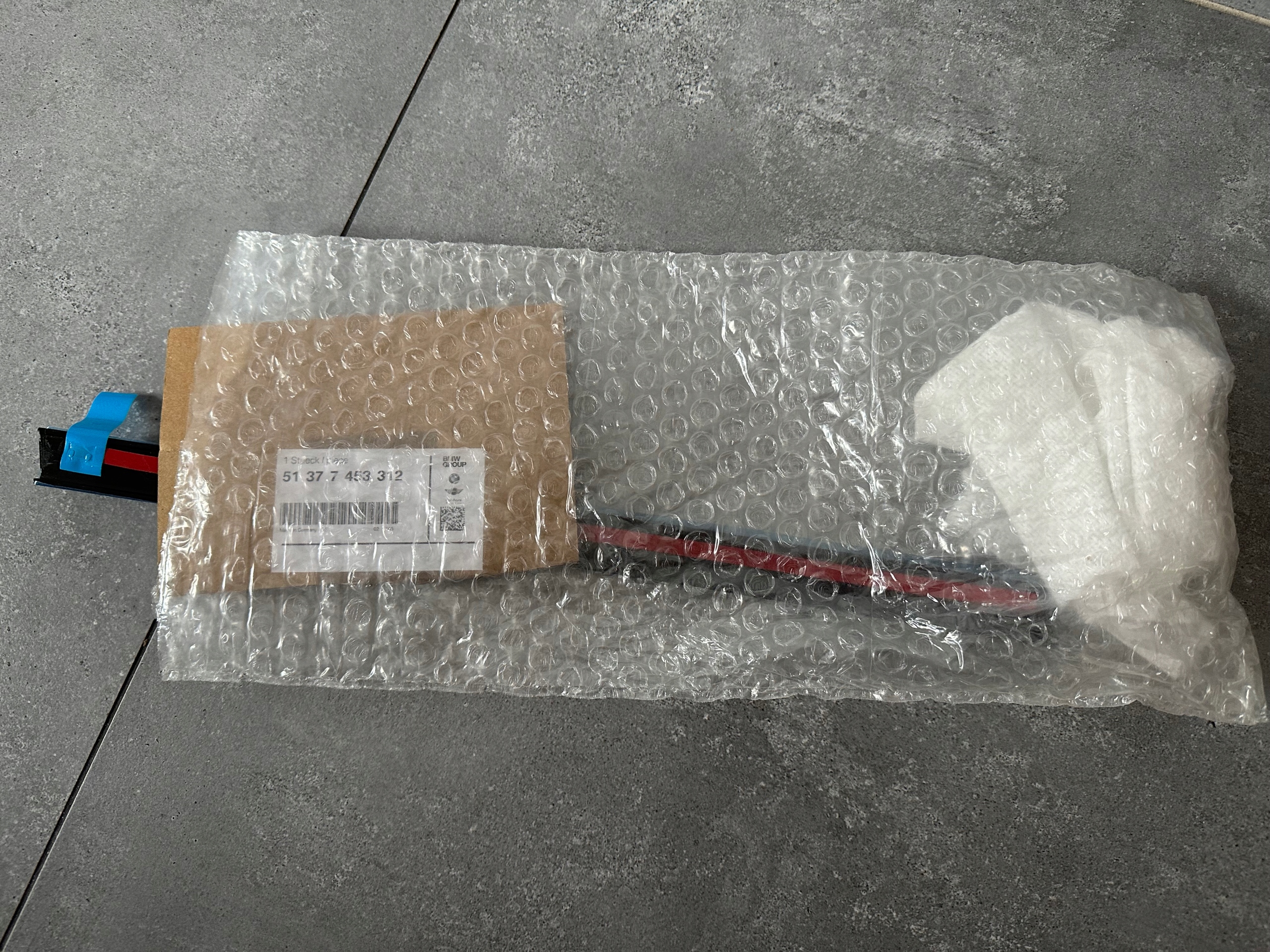 PRAWA OSŁONA KOLUMNY BMW 51377453312