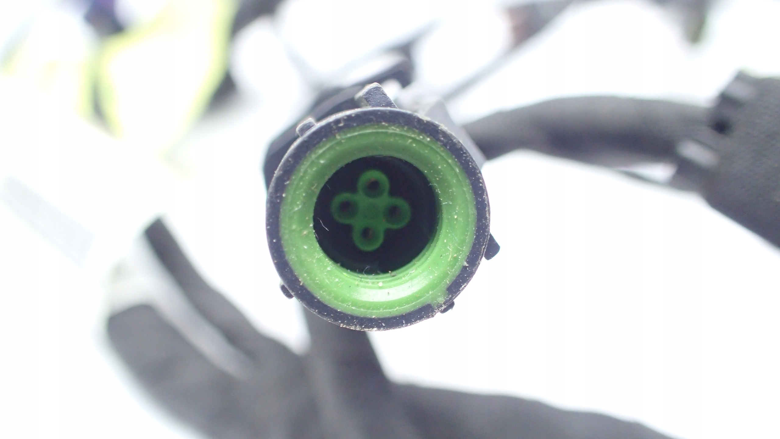 WIAZKA ZDERZAKA PRZOD SEAT ATECA 575971095AL Installation side front