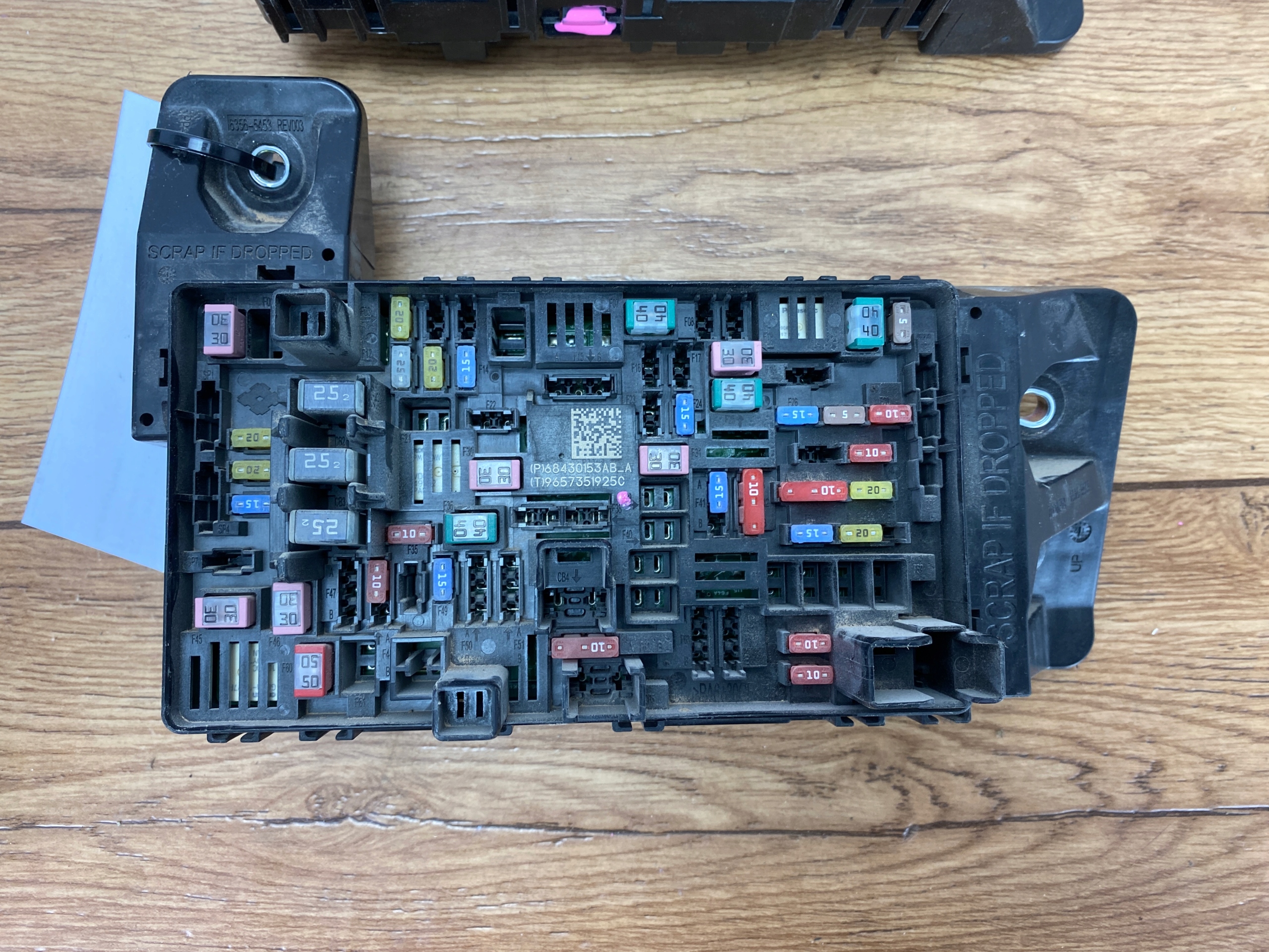 Module fusibles Ram 1500 2019+ USA