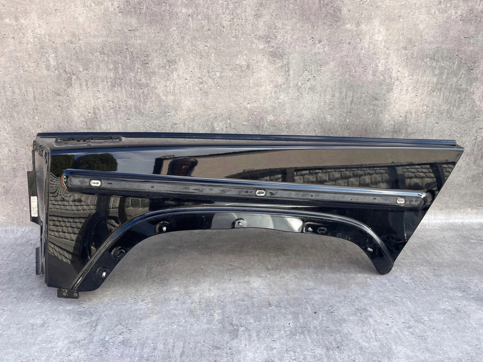 BŁOTNIK LEWY PRZÓD MERCEDES G-KLASA W463