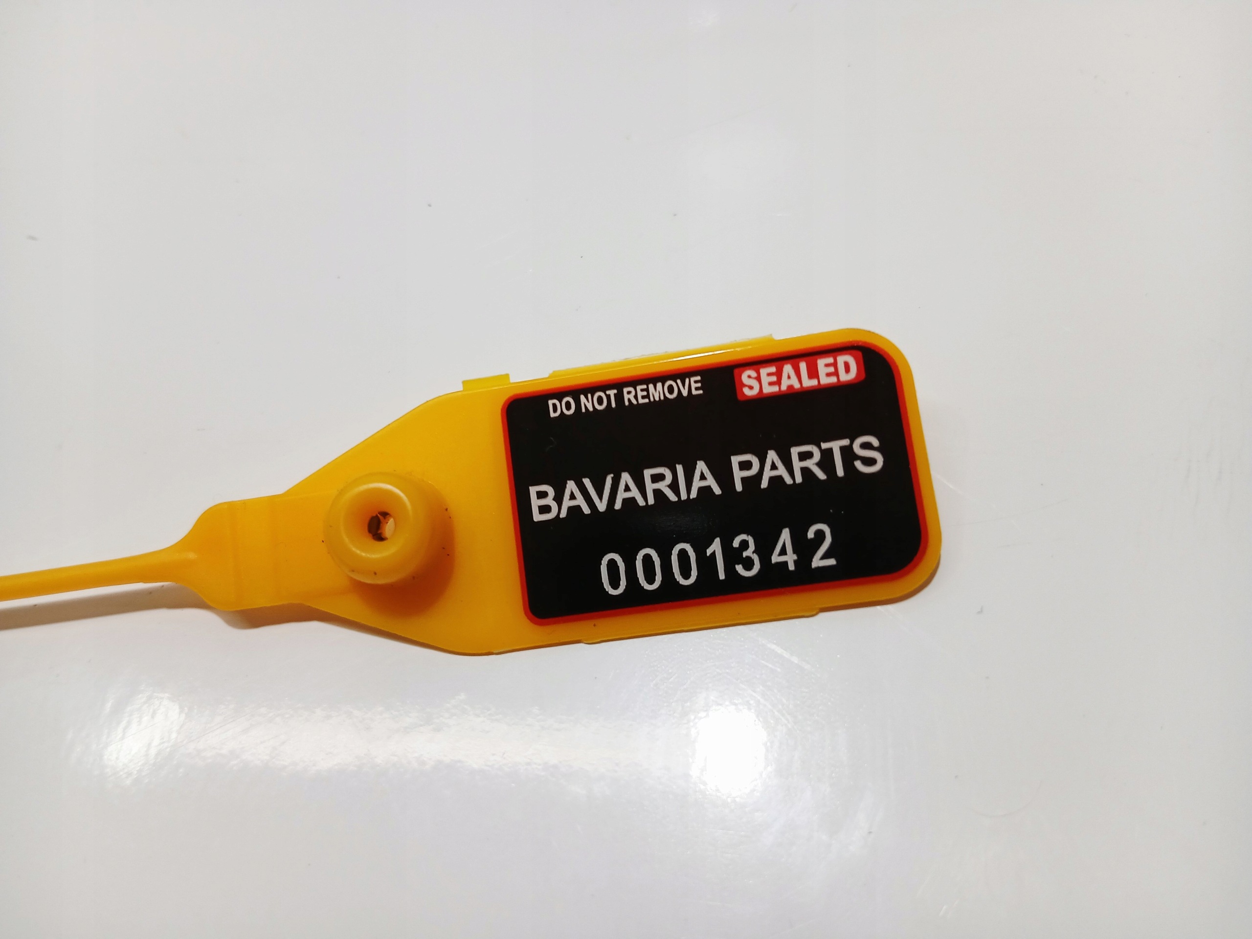 blende abdeckung kofferraum links BMW E61 OE 7050357 (0001342)