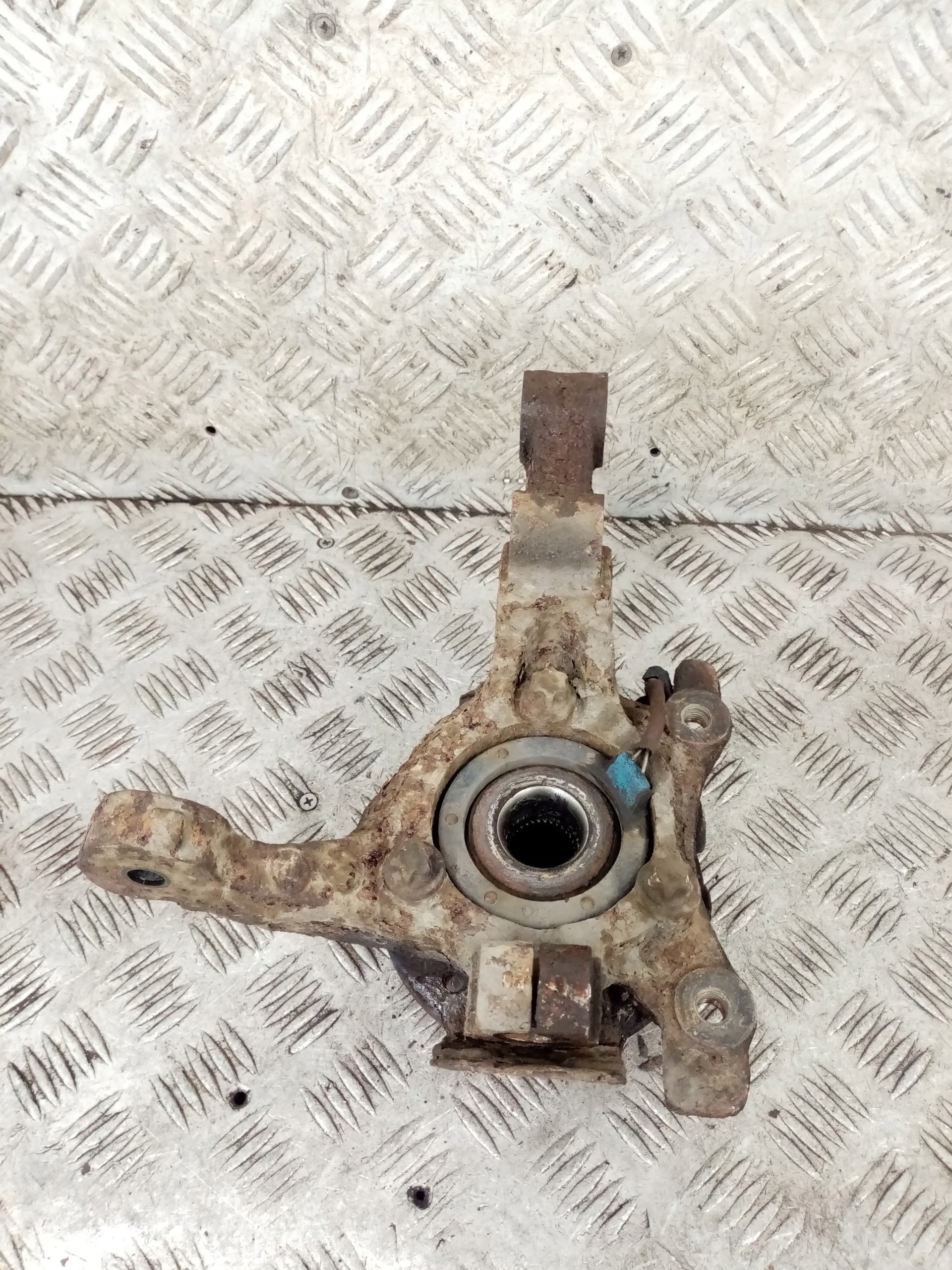 otoč čepu levý předek ABS OPEL ZAFIRA A