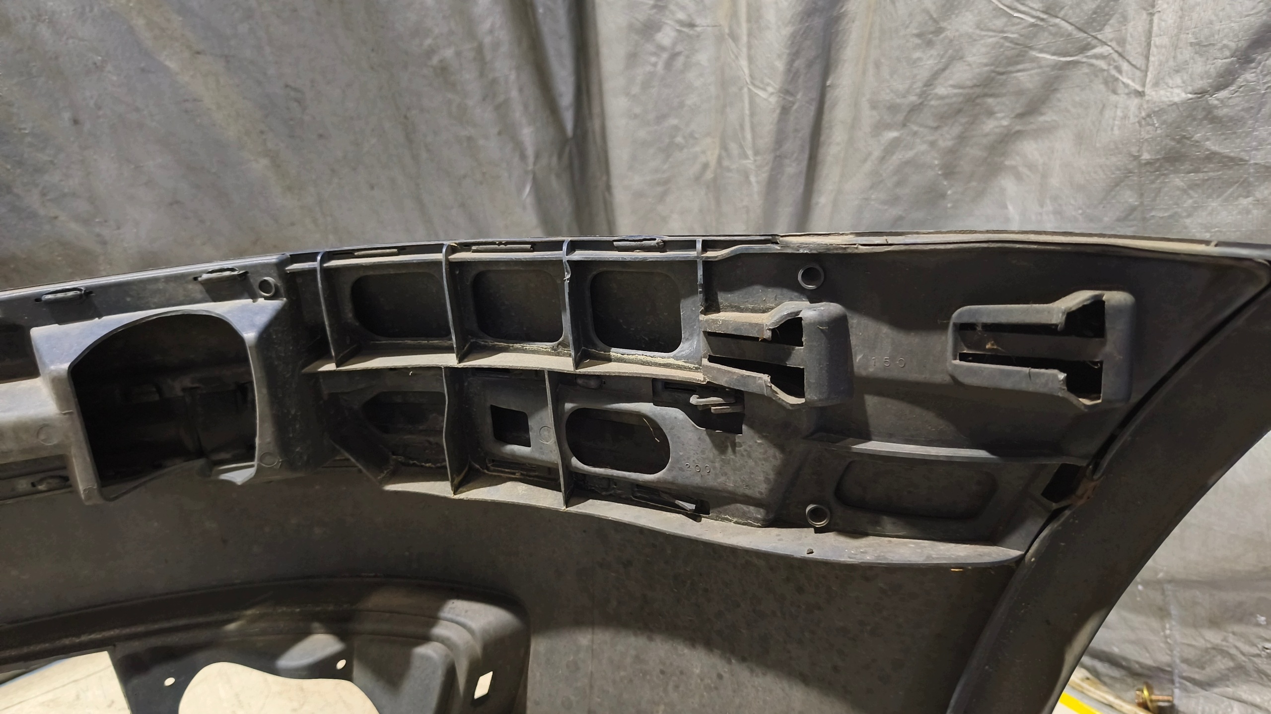 Frontstoßstange PASSAT B5 FL 2002r K: LA5E