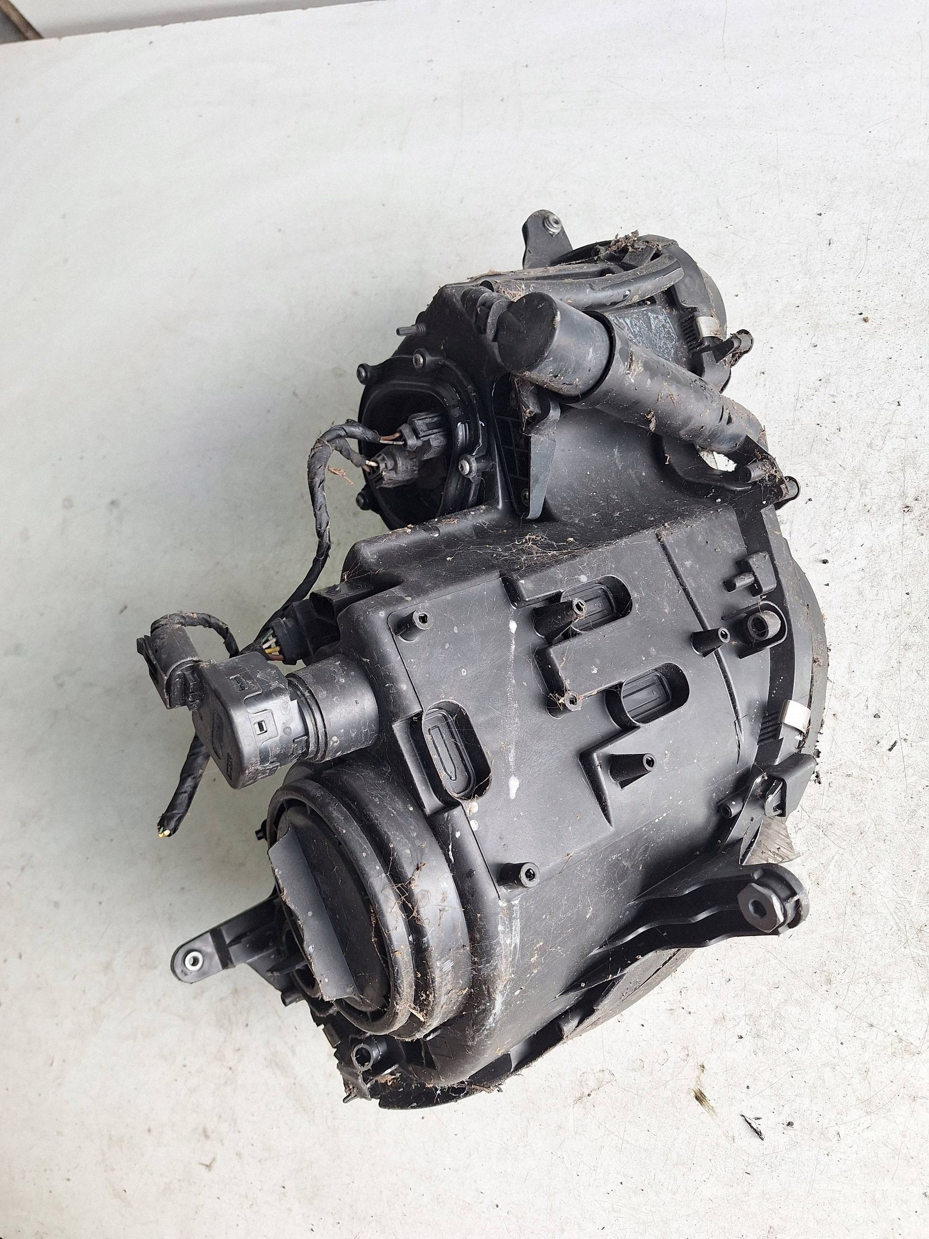 MERCEDES E-class W211 02-06 light left UK-right hand drive